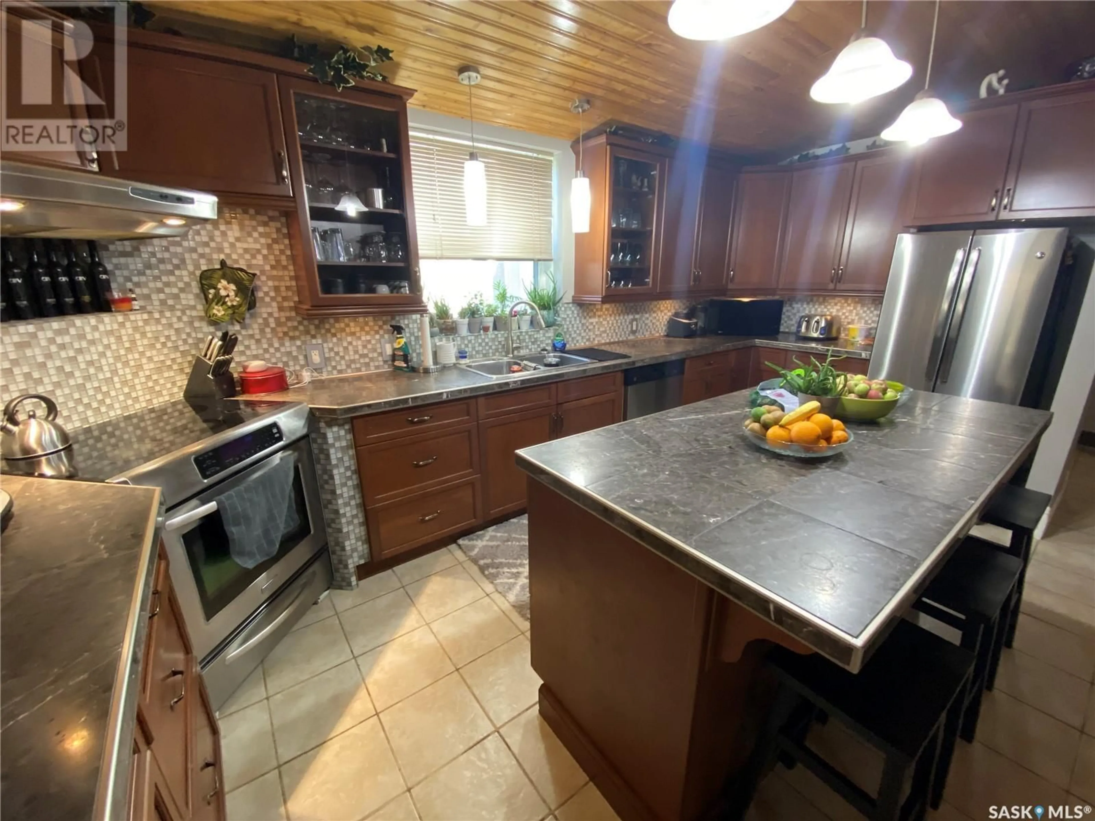 Kitchen for 43 Veterans BOULEVARD, Orkney Rm No. 244 Saskatchewan S3N2X3