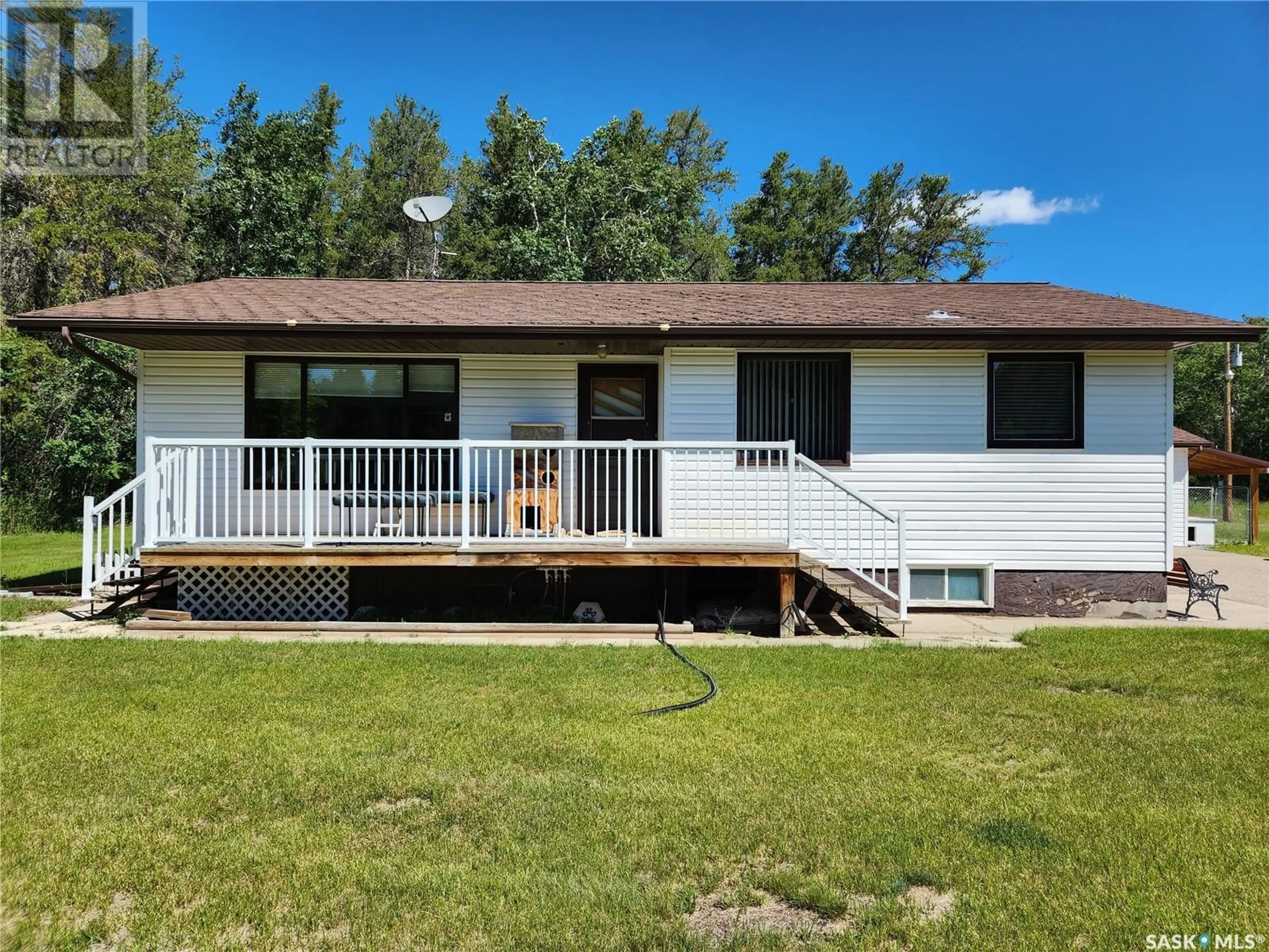 Frontside or backside of a home for Leniuk Acreage, Nipawin Rm No. 487 Saskatchewan S0E1E0