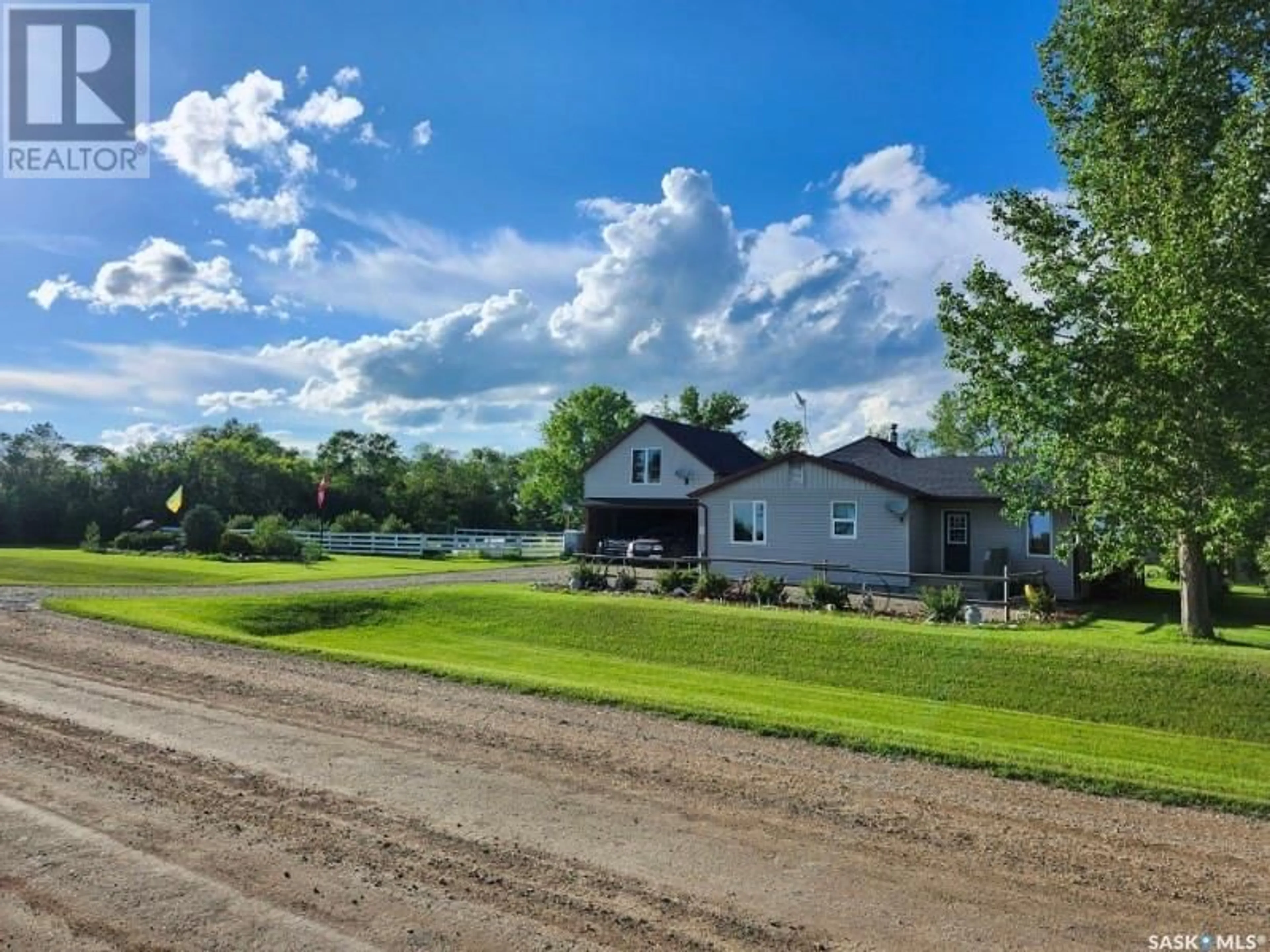 Frontside or backside of a home for Bell Acreage SE16-6-7-2, Benson Rm No. 35 Saskatchewan S0C0L0