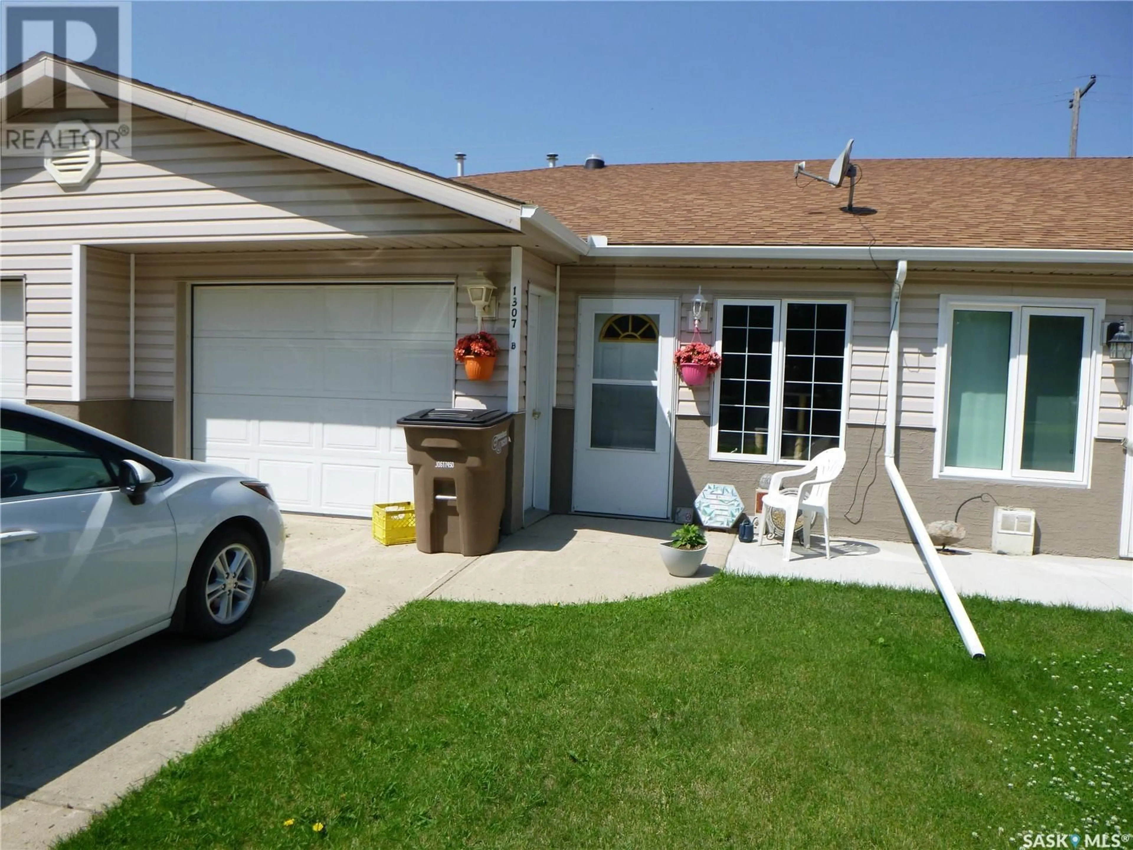 A pic from exterior of the house or condo for B 1307 98th STREET, Tisdale Saskatchewan S0E1T0