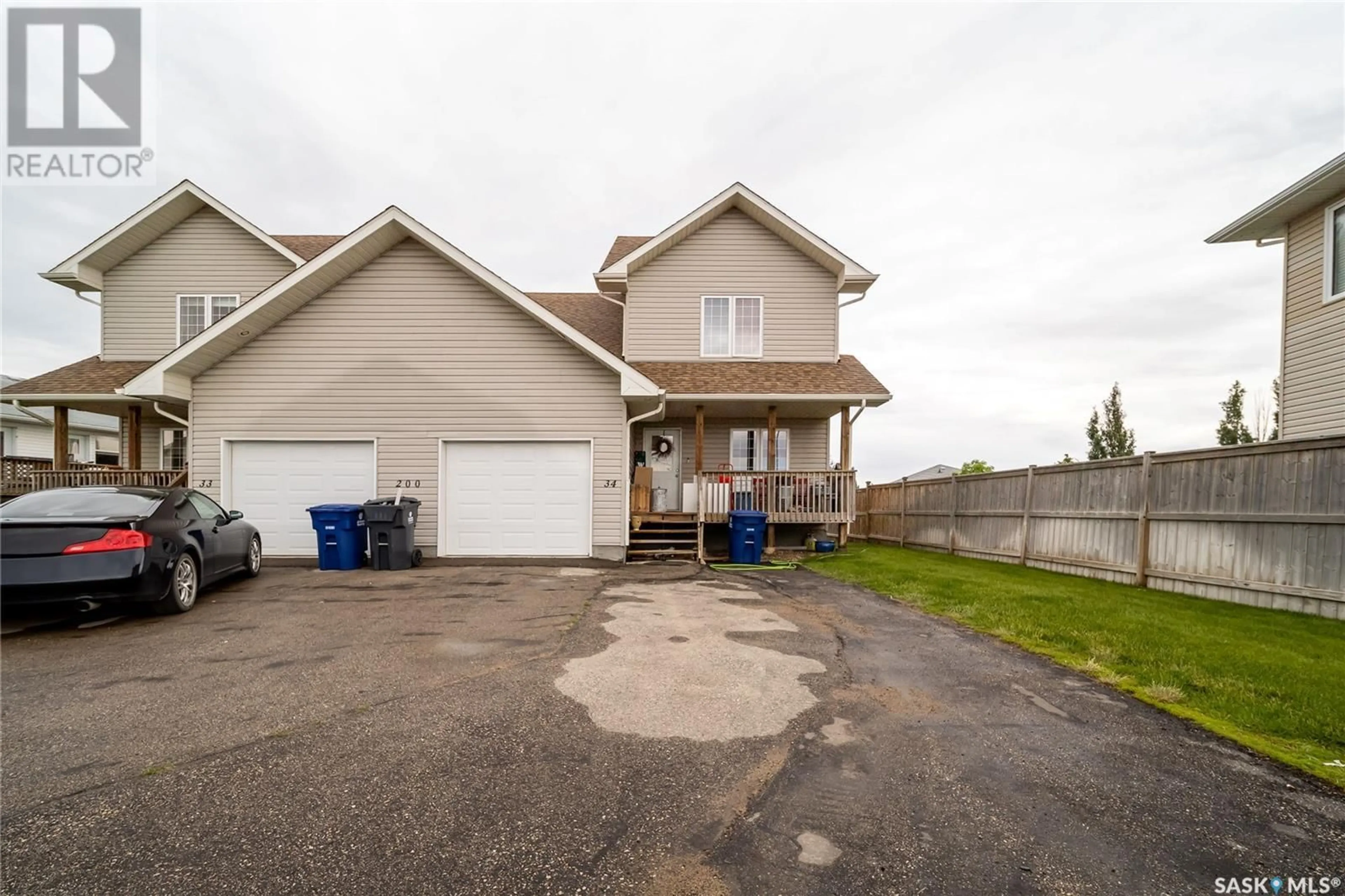Frontside or backside of a home for 34 200 Hiebert CRESCENT, Martensville Saskatchewan S0K2T2