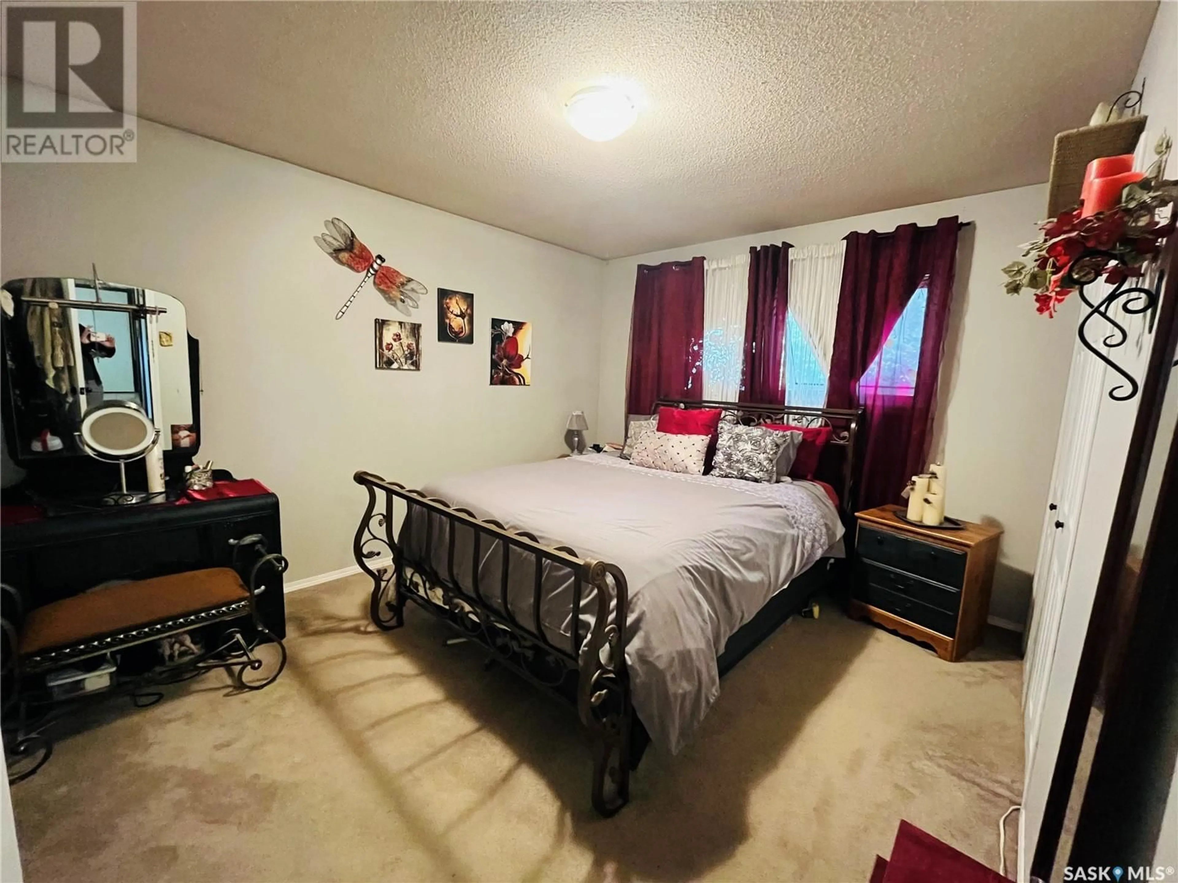 A pic of a room for 724 4TH STREET, Shaunavon Saskatchewan S0N2M0