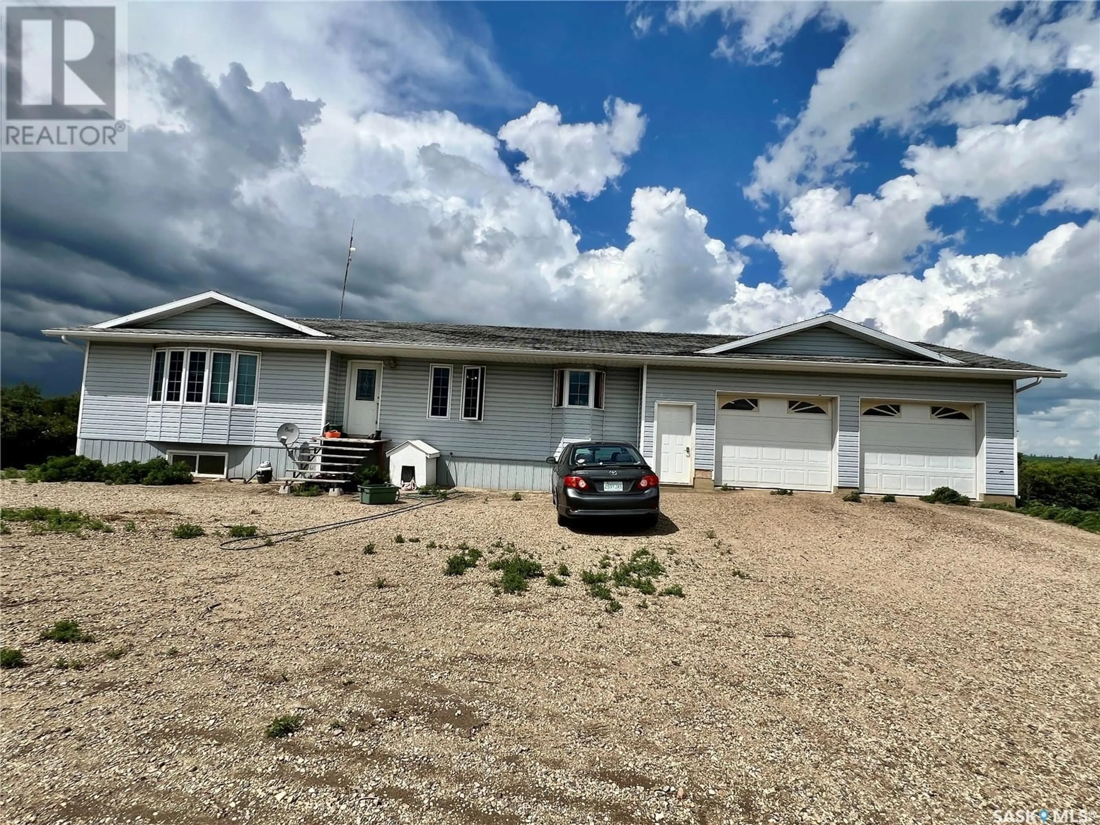 Frontside or backside of a home for Keck Acreage, Gravelbourg Saskatchewan S0H1X0