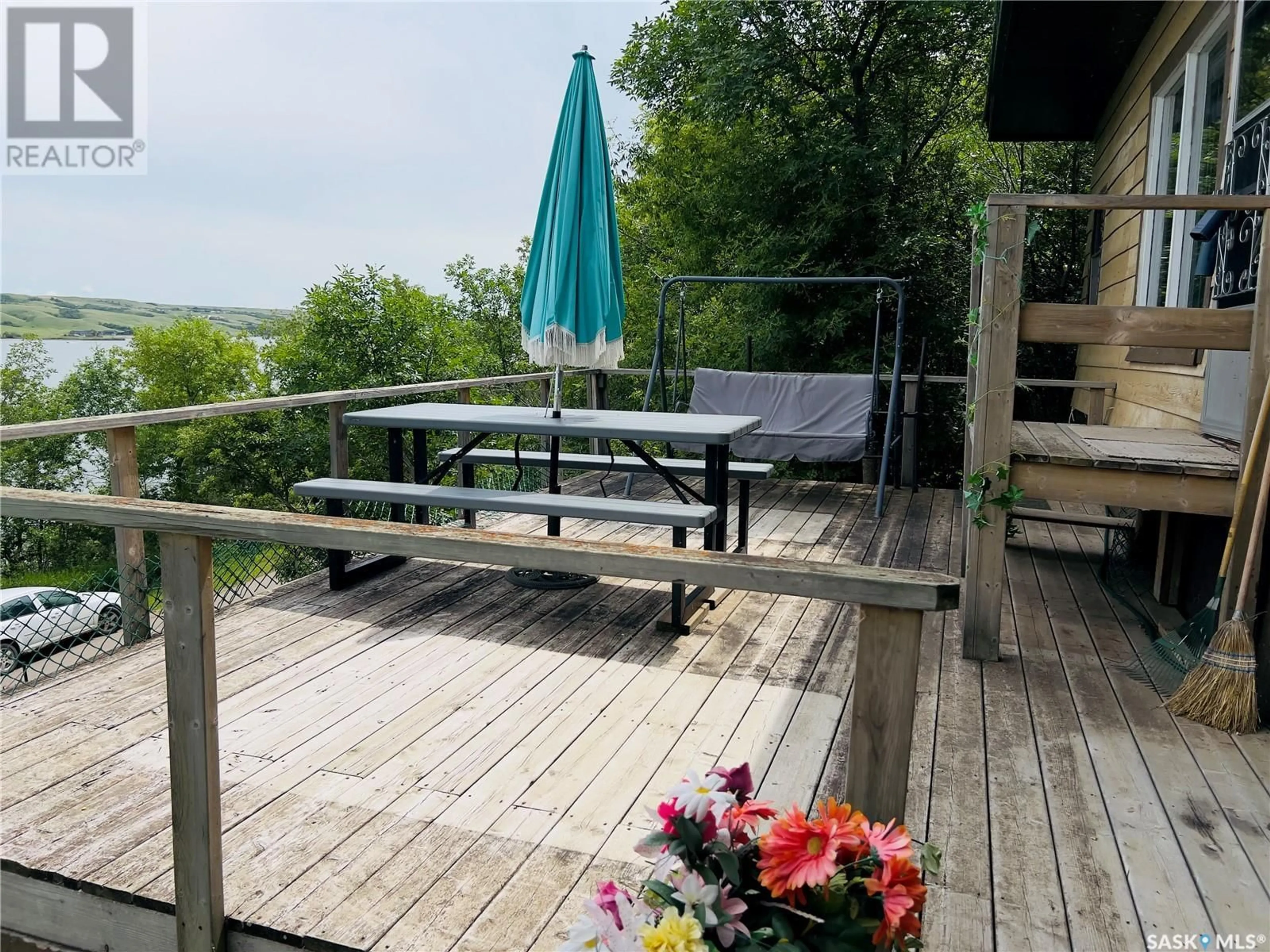 Patio for 545 TATANKA DRIVE, Buffalo Pound Lake Saskatchewan S6H0A0