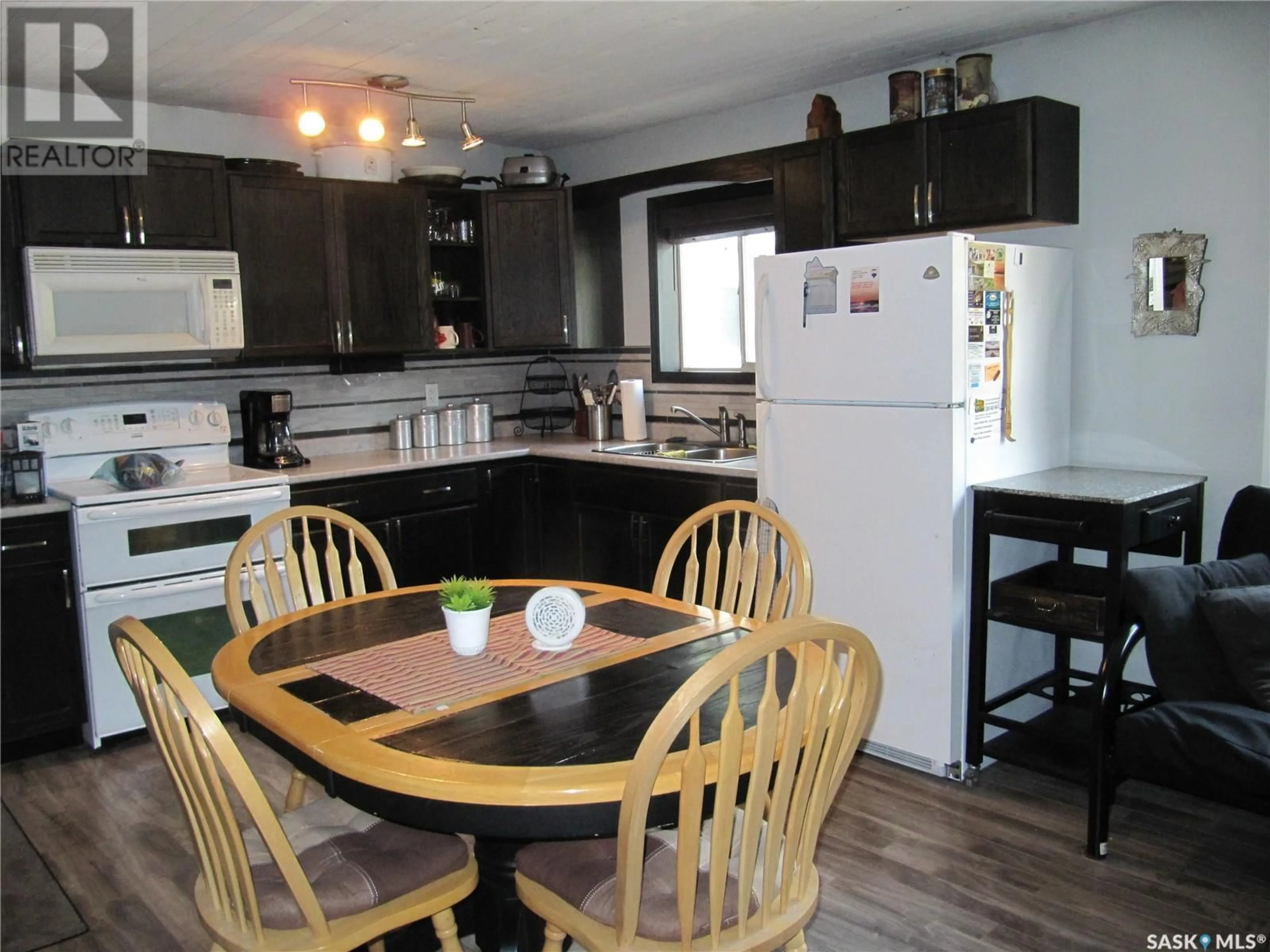 Standard kitchen, unknown for 20 WAINO'S ROAD, Kivimaa-Moonlight Bay Saskatchewan S0M1J0