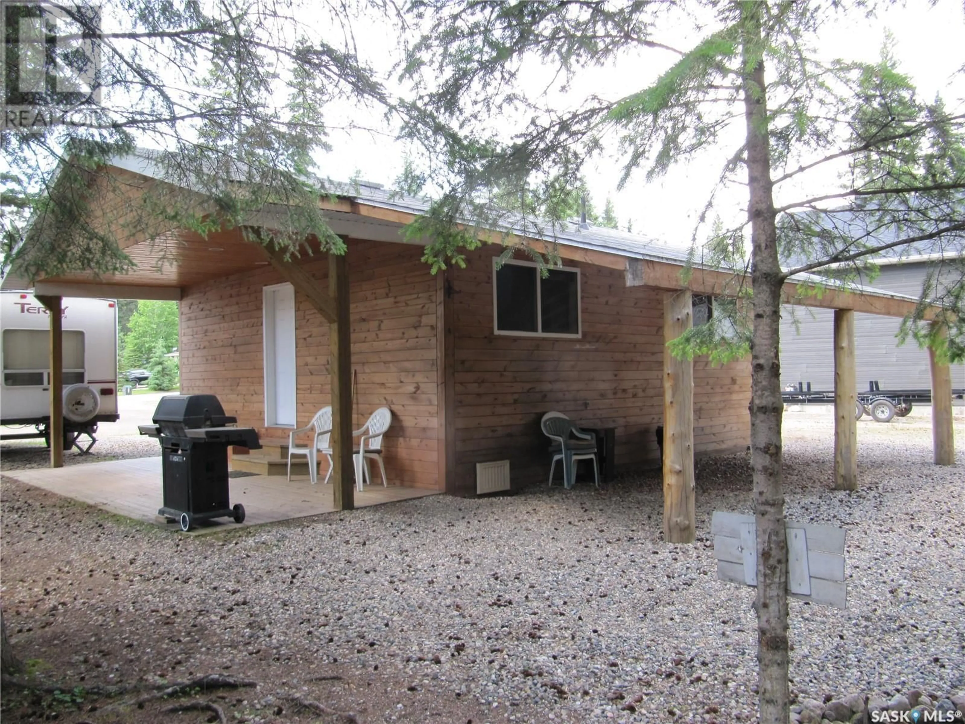 Patio for 20 Waino's Road Kivimaa-Moonlight Bay, Turtle Lake Saskatchewan S0M1J0