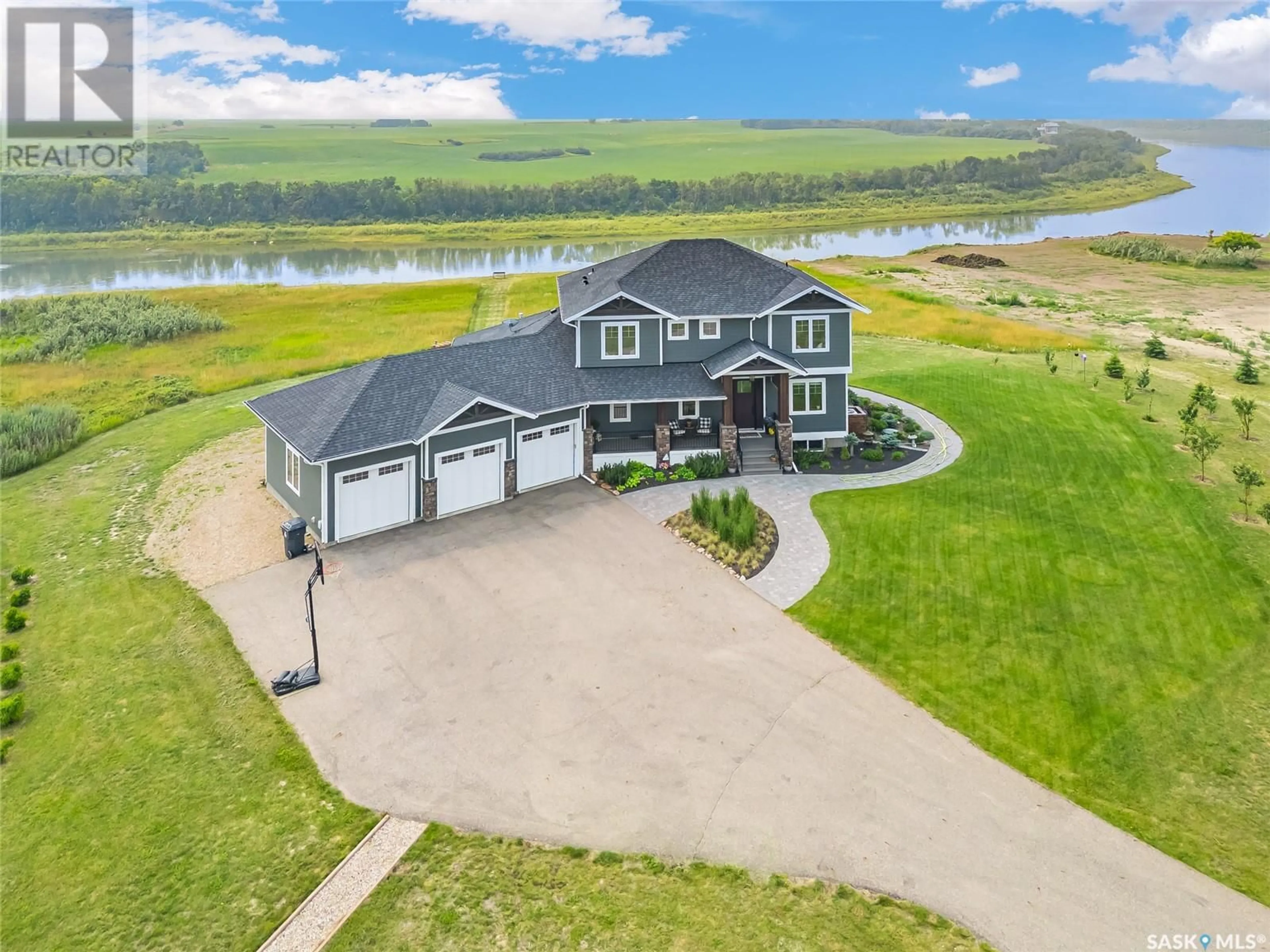 Frontside or backside of a home for 14 Grandview DRIVE, Cathedral Bluffs Saskatchewan S7P1A1