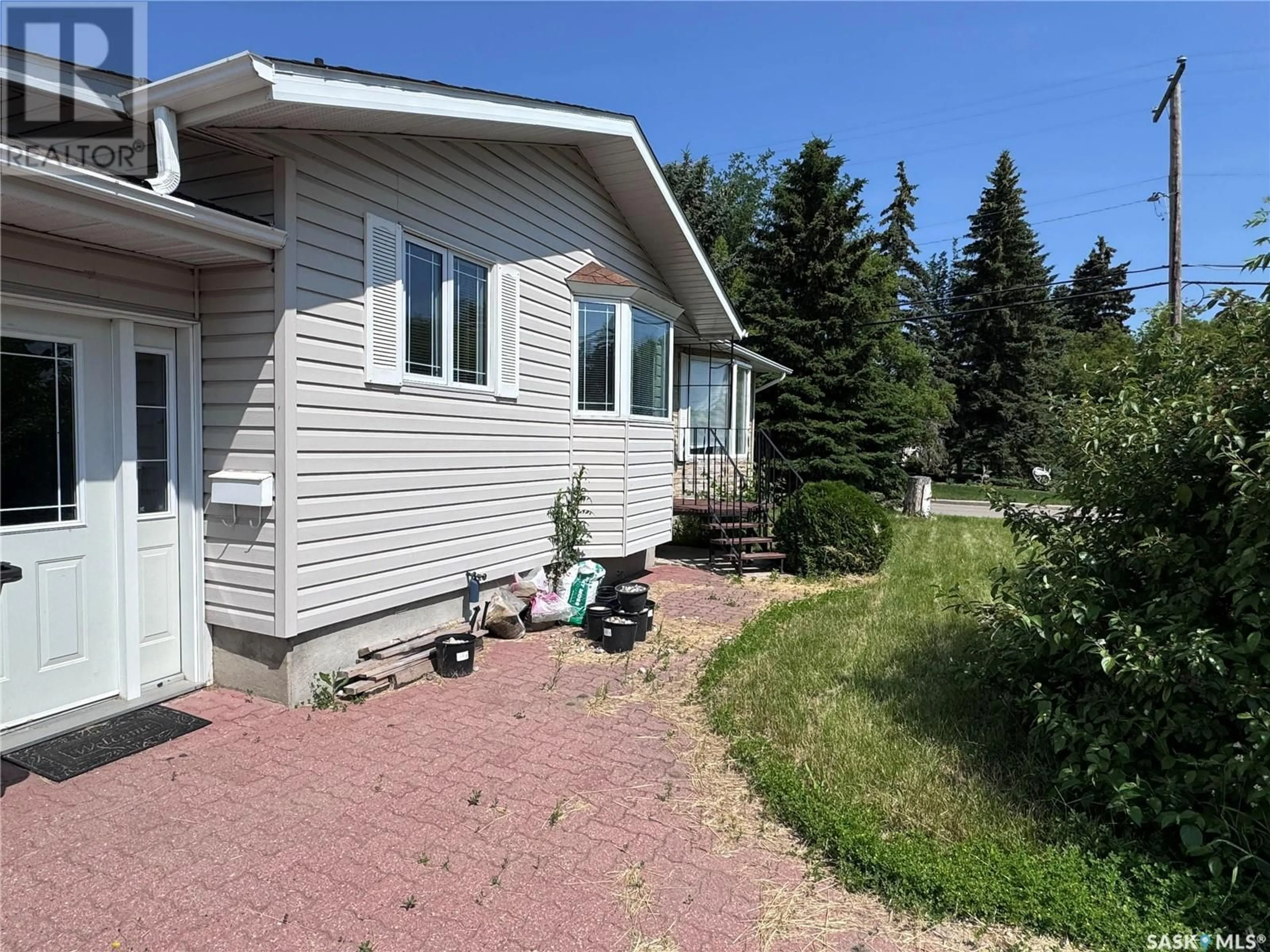 Frontside or backside of a home for 42 SHANNON STREET, Lanigan Saskatchewan S0K2M0