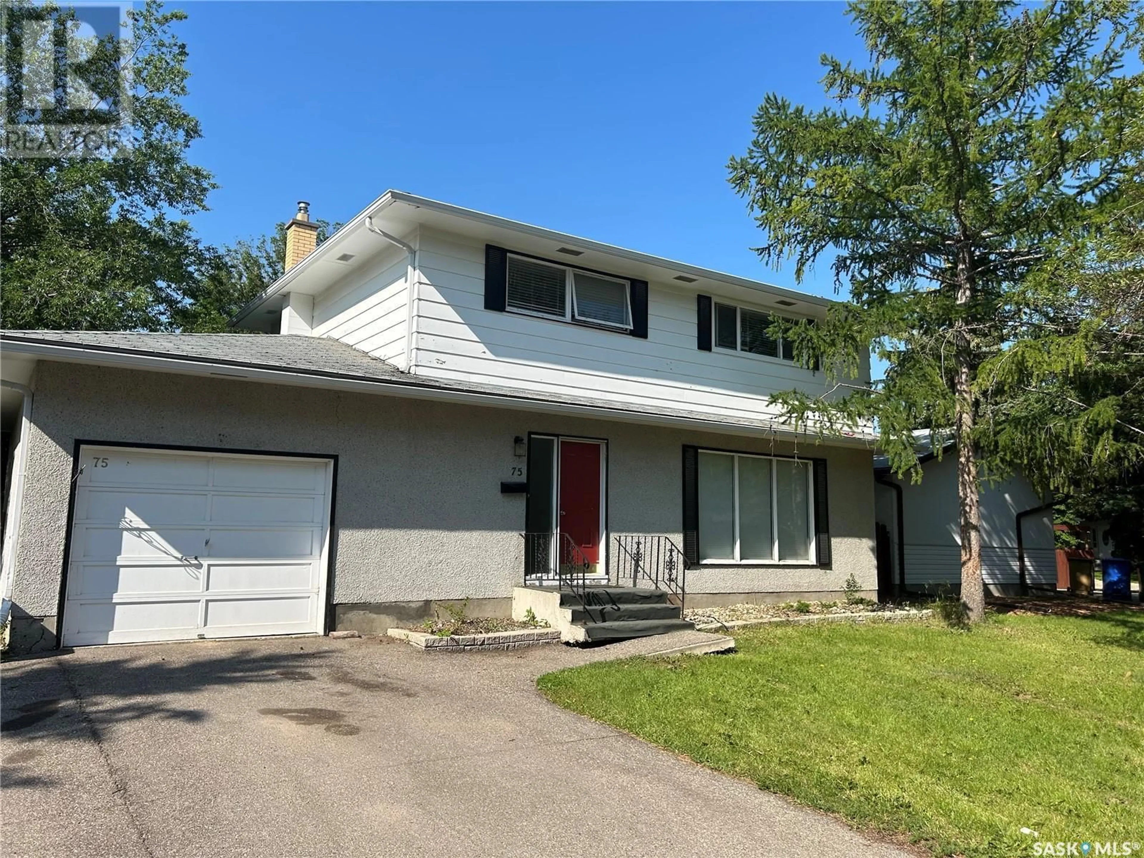 Frontside or backside of a home for 75 Deergrove CRESCENT, Regina Saskatchewan S4S5M2