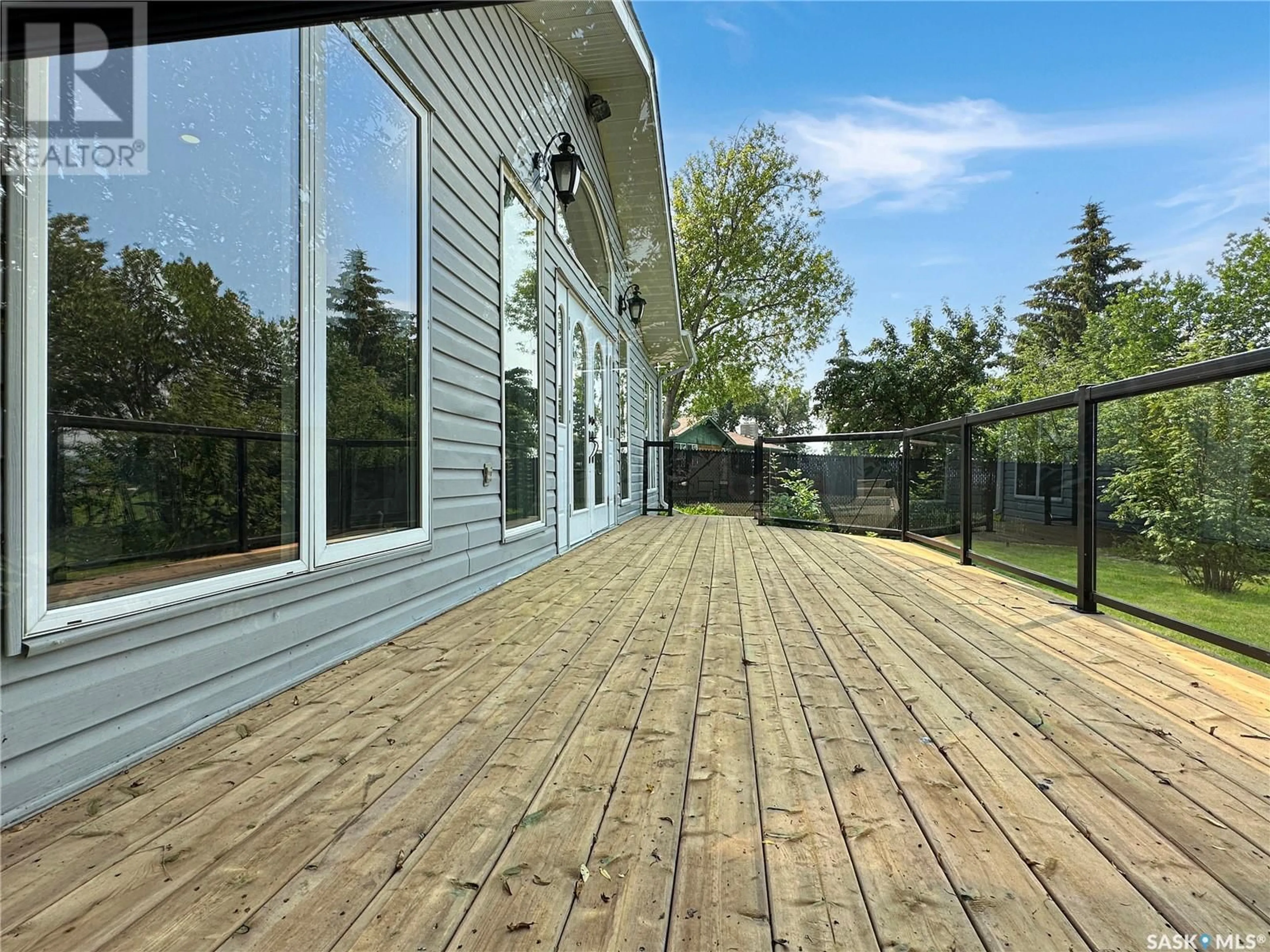 Patio for 138 S Katepwa DRIVE, Katepwa Beach Saskatchewan S0G2Y0