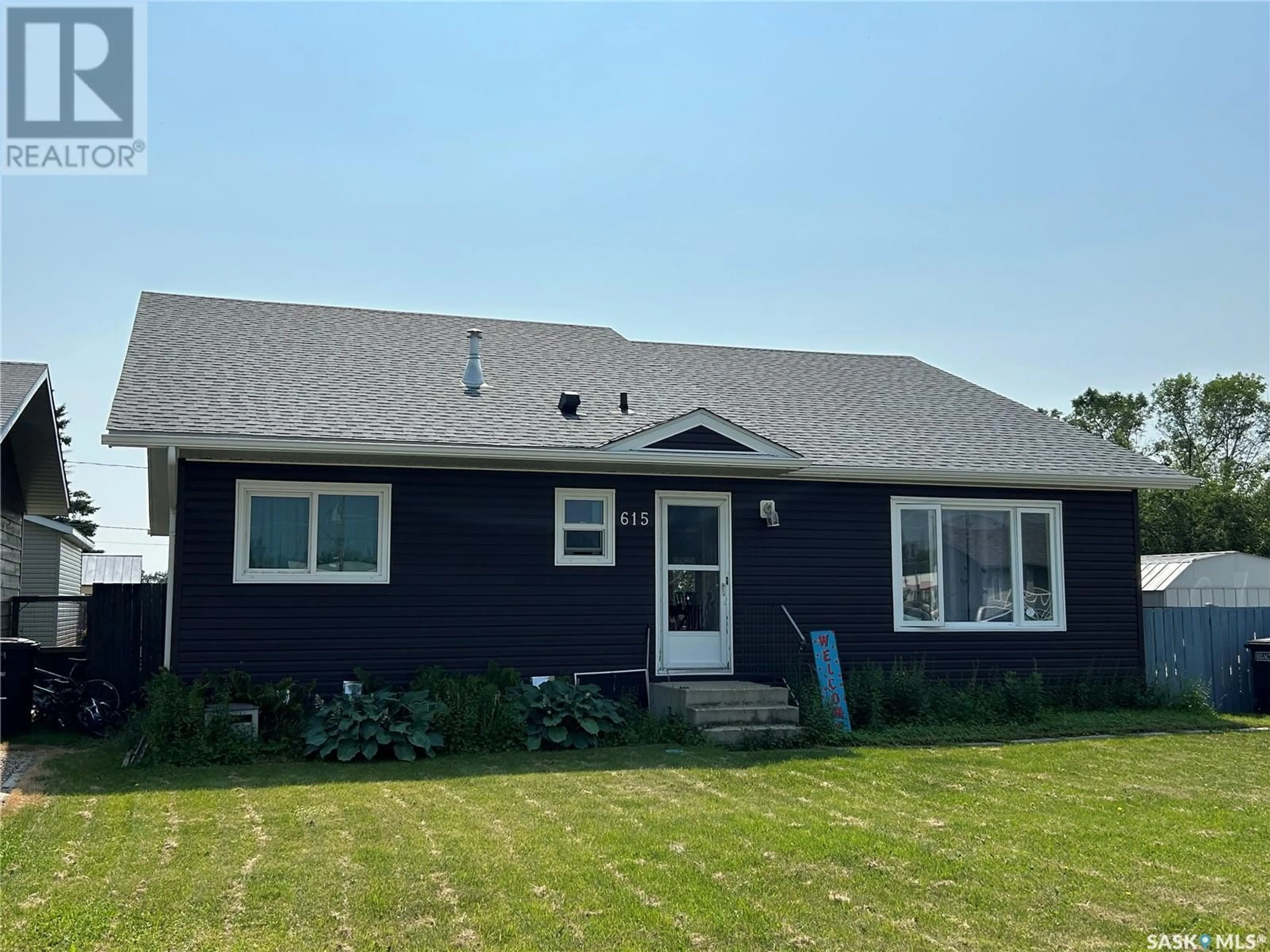 Frontside or backside of a home for 615 1st AVENUE S, Bruno Saskatchewan S0K0S0