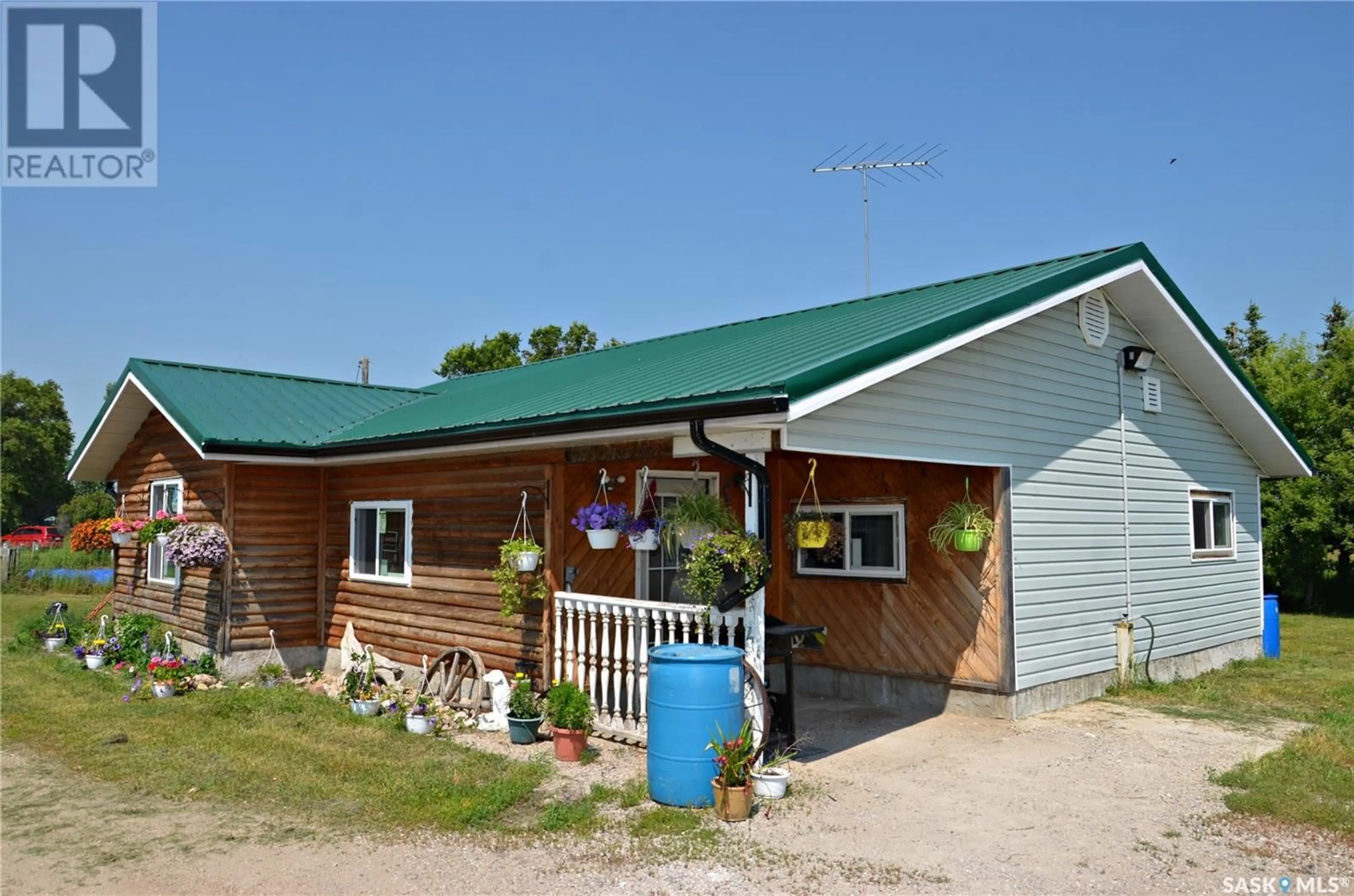 Outside view for 200 Veterans ROAD, Harris Saskatchewan S0L1K0