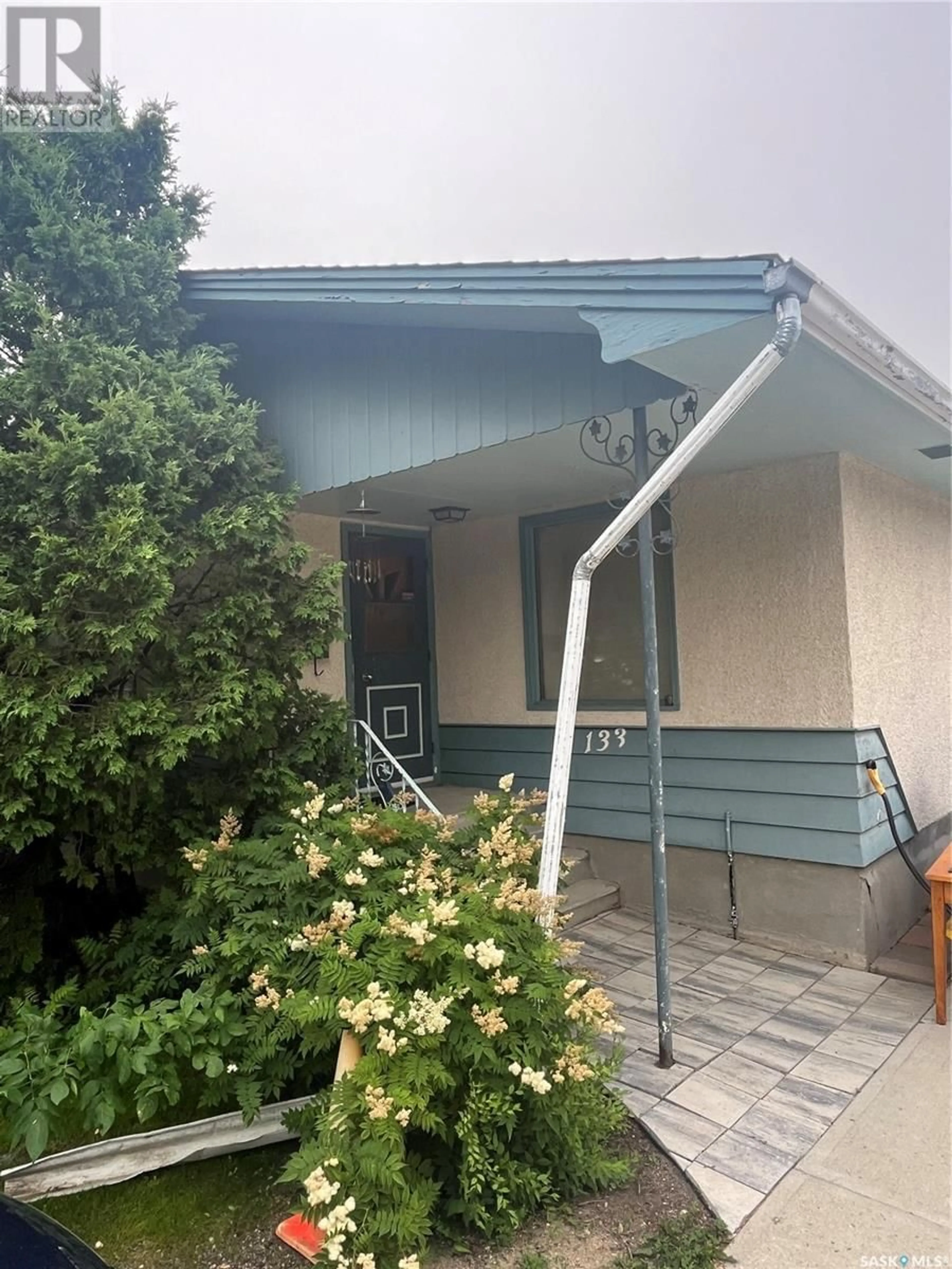 Outside view for 133 McMurchy AVENUE, Regina Saskatchewan S4R3G7