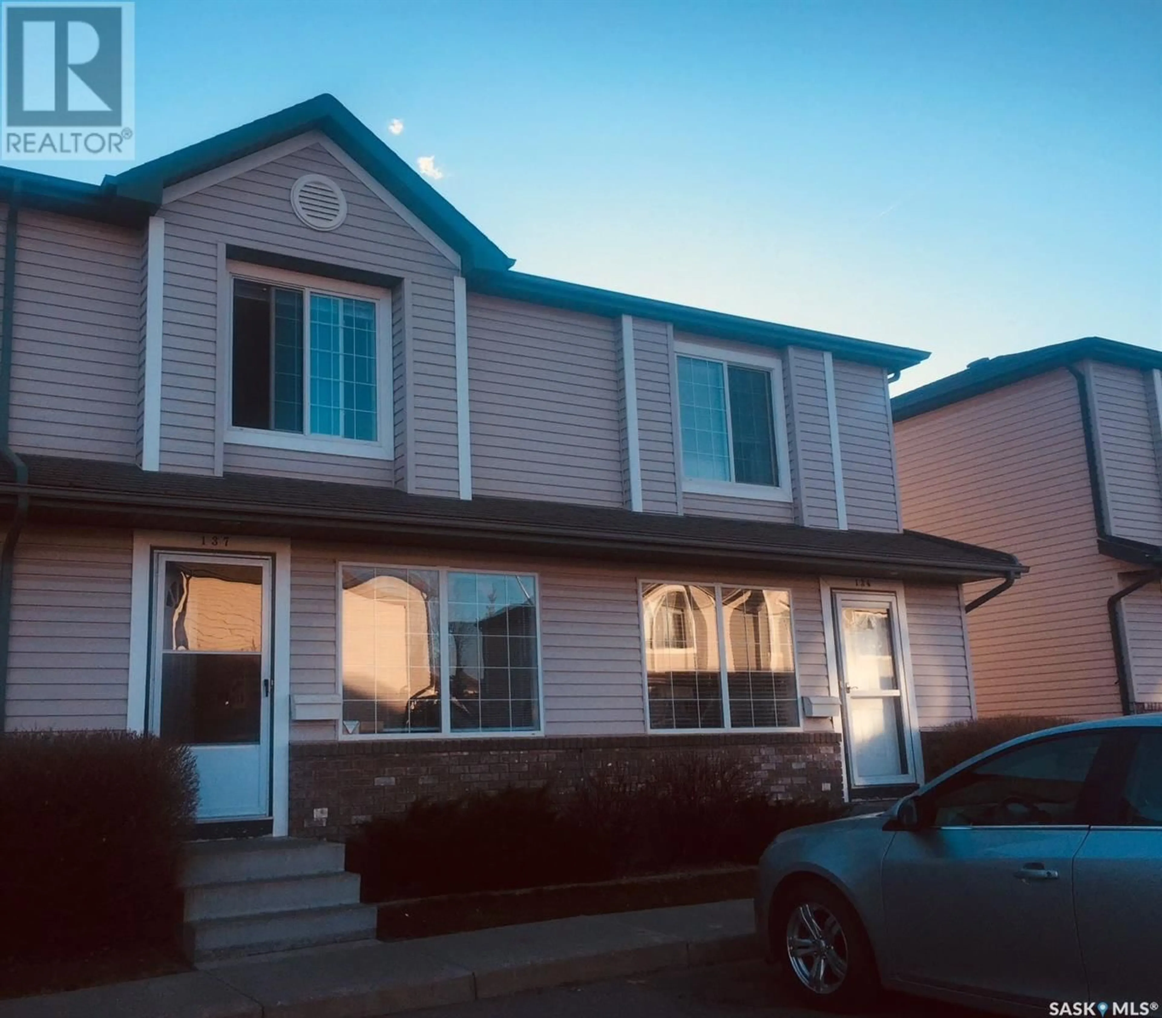 A pic from exterior of the house or condo for 137 670 Kenderdine ROAD, Saskatoon Saskatchewan S7N4W3