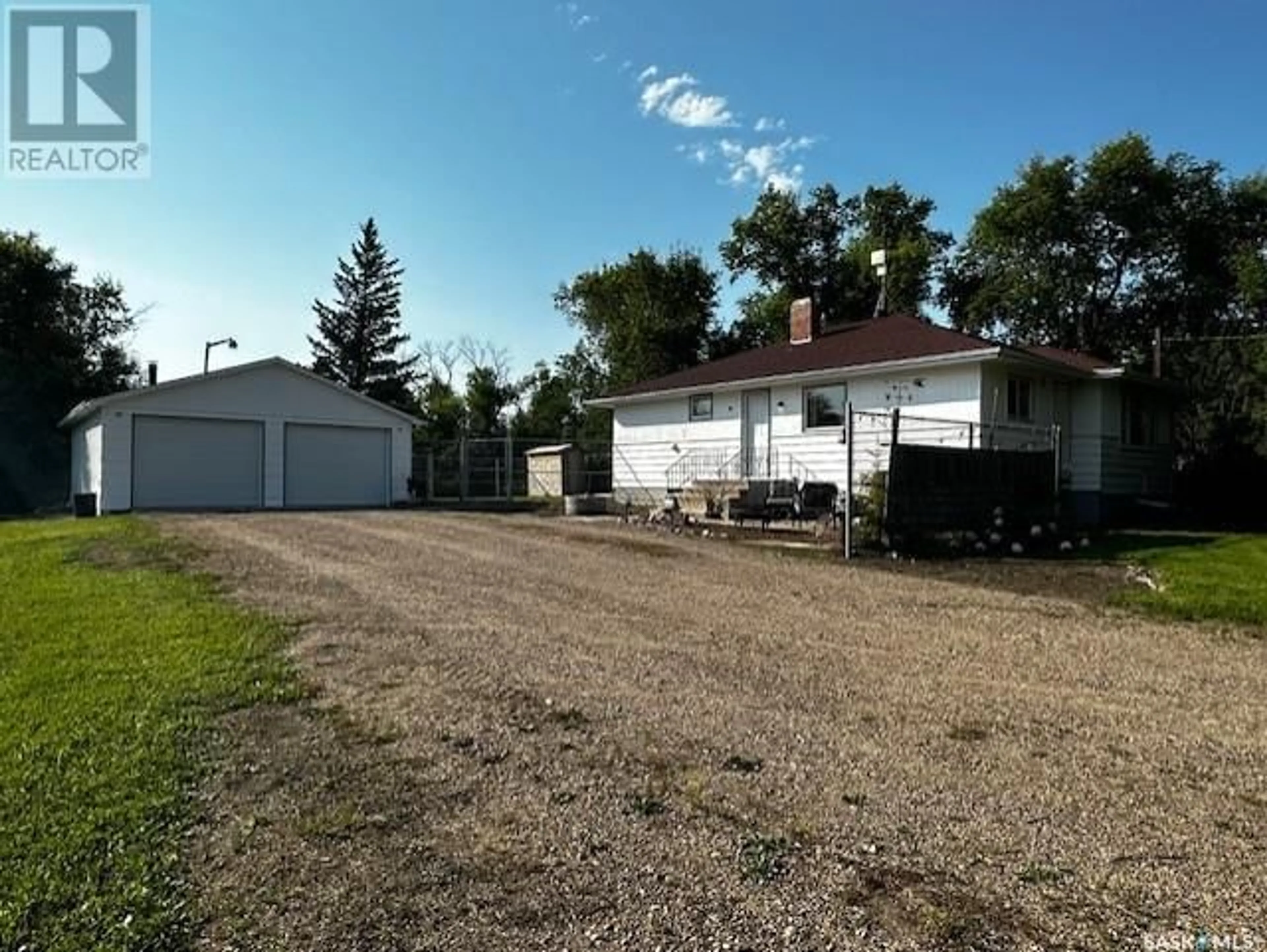 Fenced yard for 208 Queen STREET, Fenwood Saskatchewan S0A0Y0