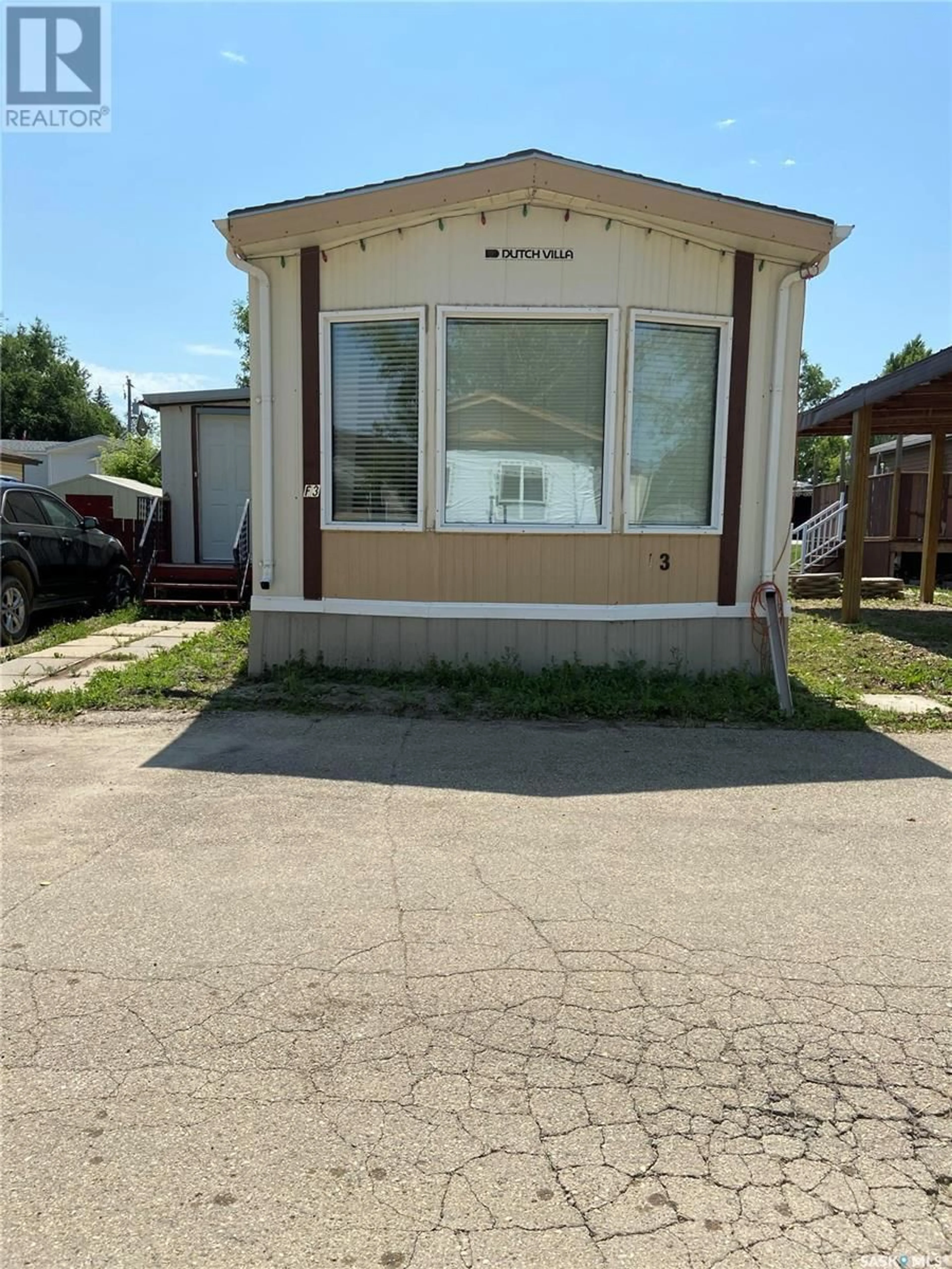 Frontside or backside of a home for F3 1455 9th AVENUE NE, Moose Jaw Saskatchewan S6J1C6