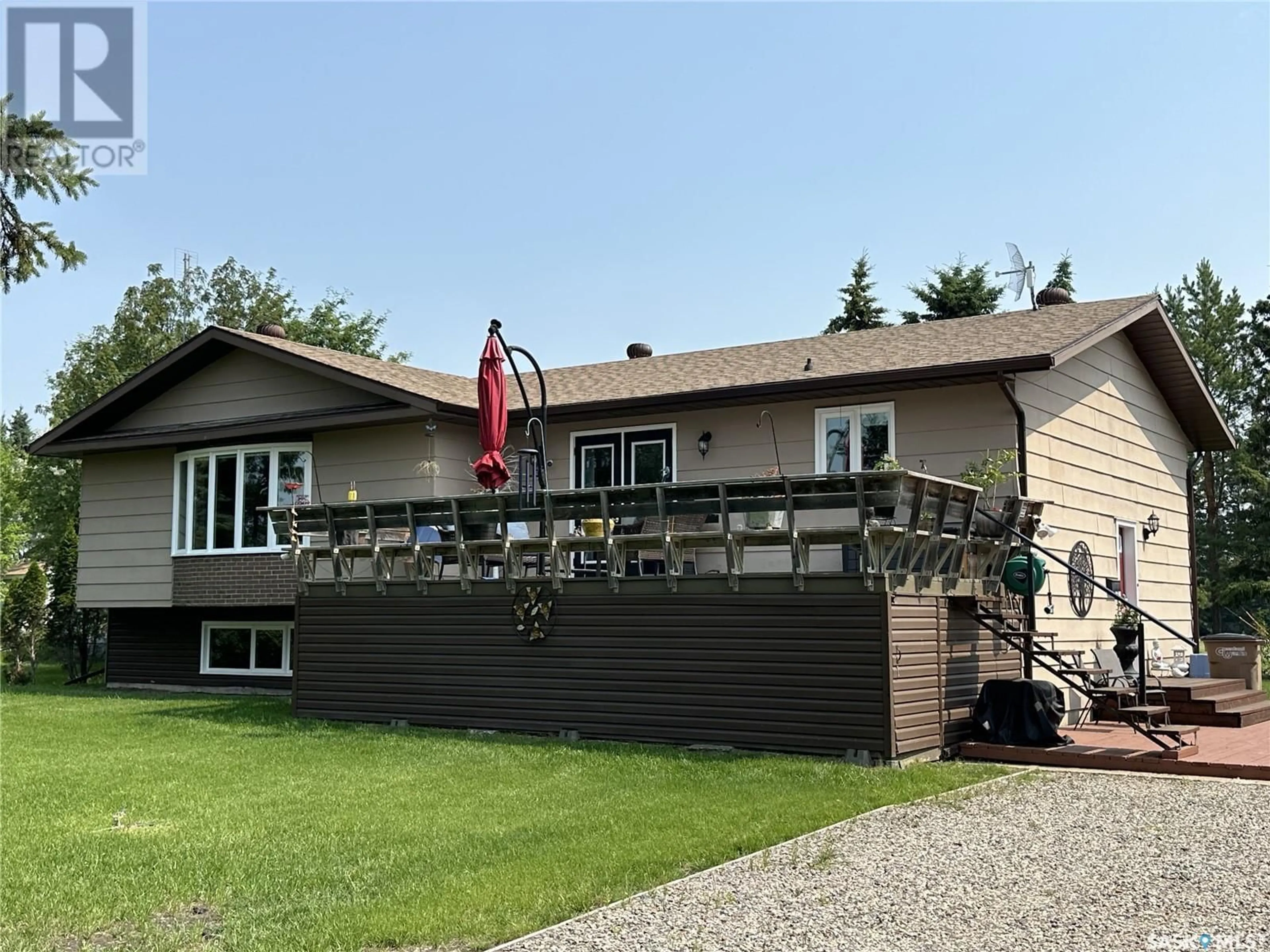 Frontside or backside of a home for 214 2nd STREET W, Weirdale Saskatchewan S0J2Z0