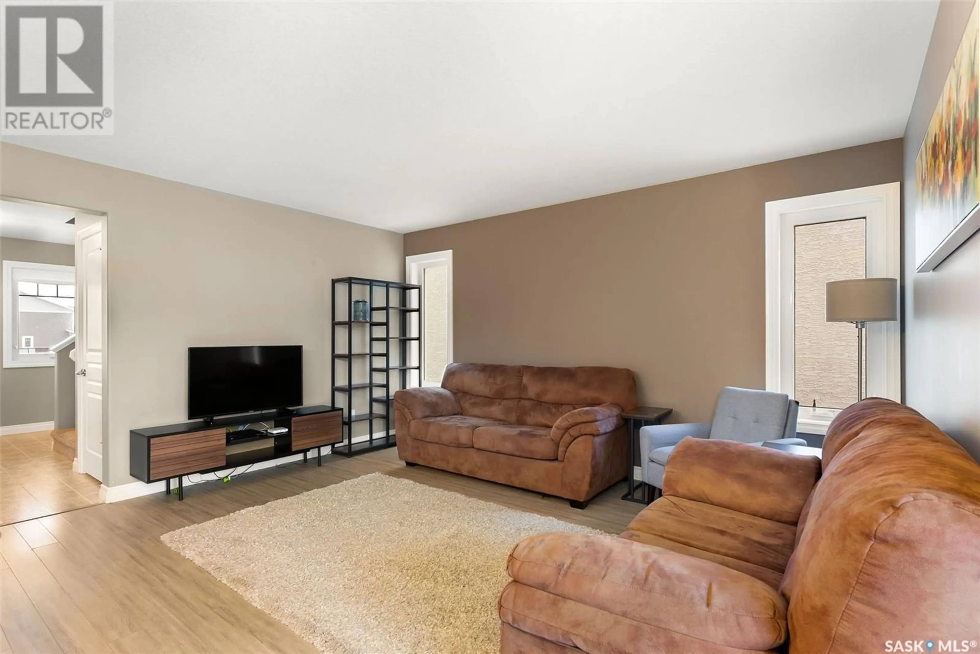 Living room for 3342 Elgaard DRIVE, Regina Saskatchewan S4X0J9