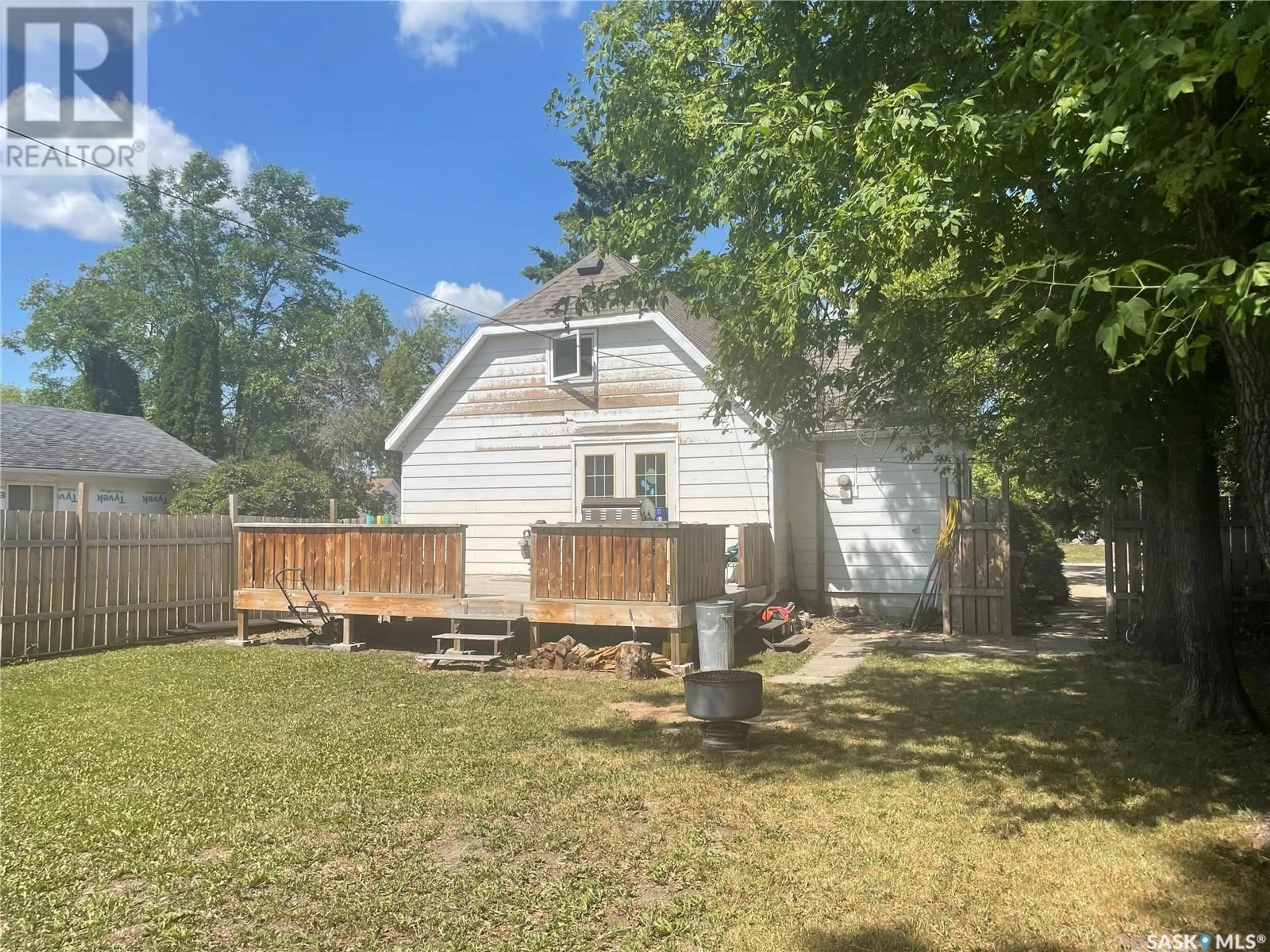 Frontside or backside of a home for 1018 107th AVENUE, Tisdale Saskatchewan S0E1T0