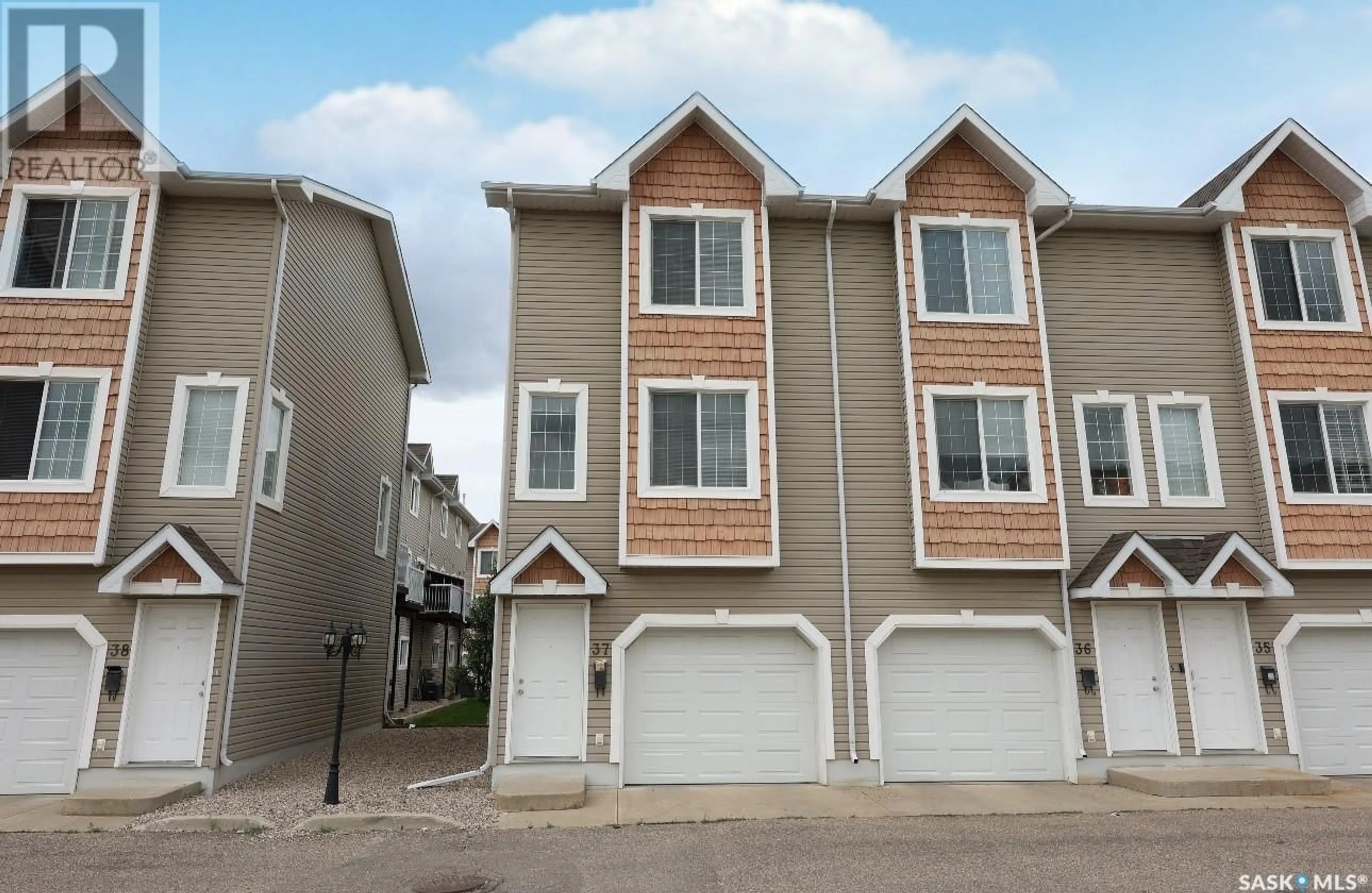 A pic from exterior of the house or condo for 37 302 Herold ROAD, Saskatoon Saskatchewan S7V1J3