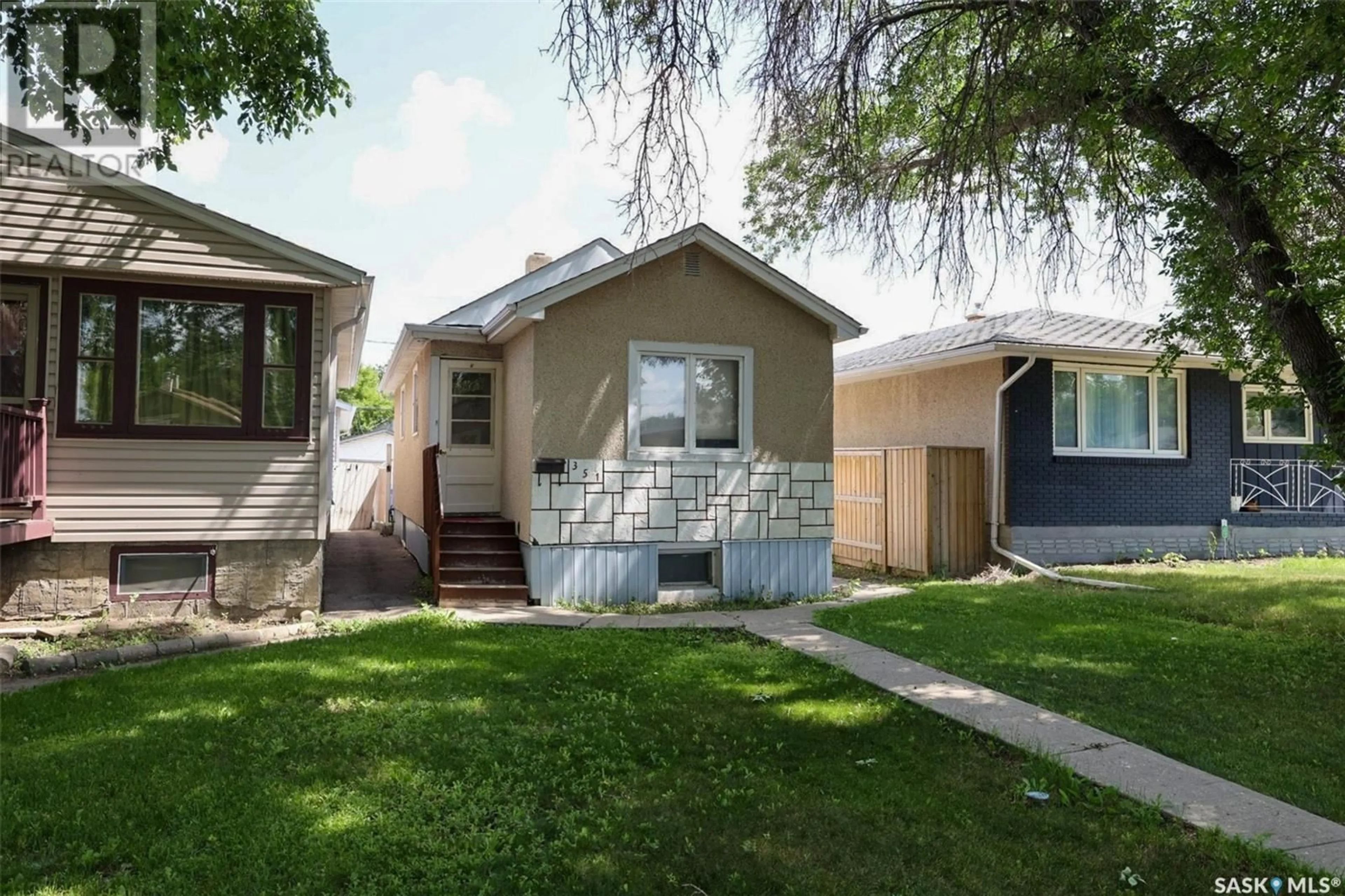 Frontside or backside of a home for 351 Scarth STREET, Regina Saskatchewan S4R2C4