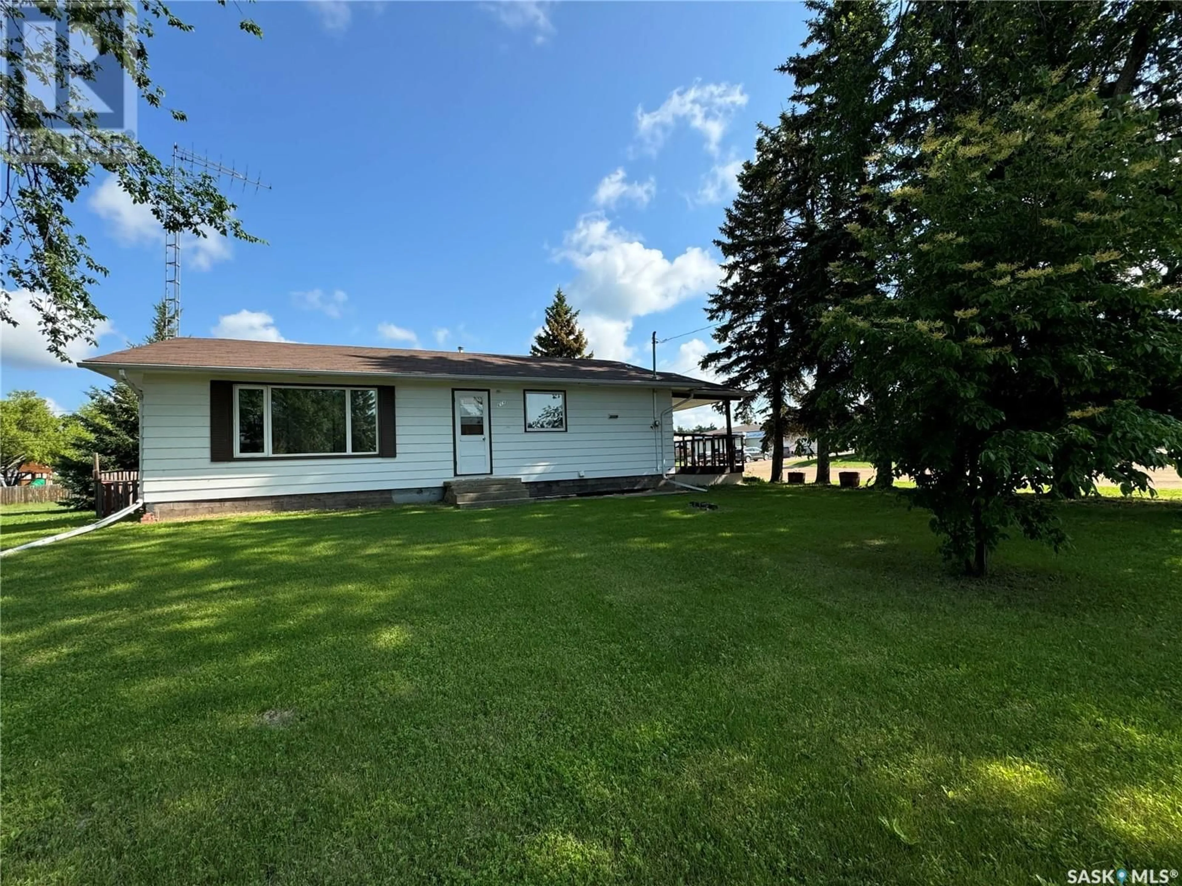 Frontside or backside of a home, cottage for 668 2nd AVENUE NE, Preeceville Saskatchewan S0A3B0