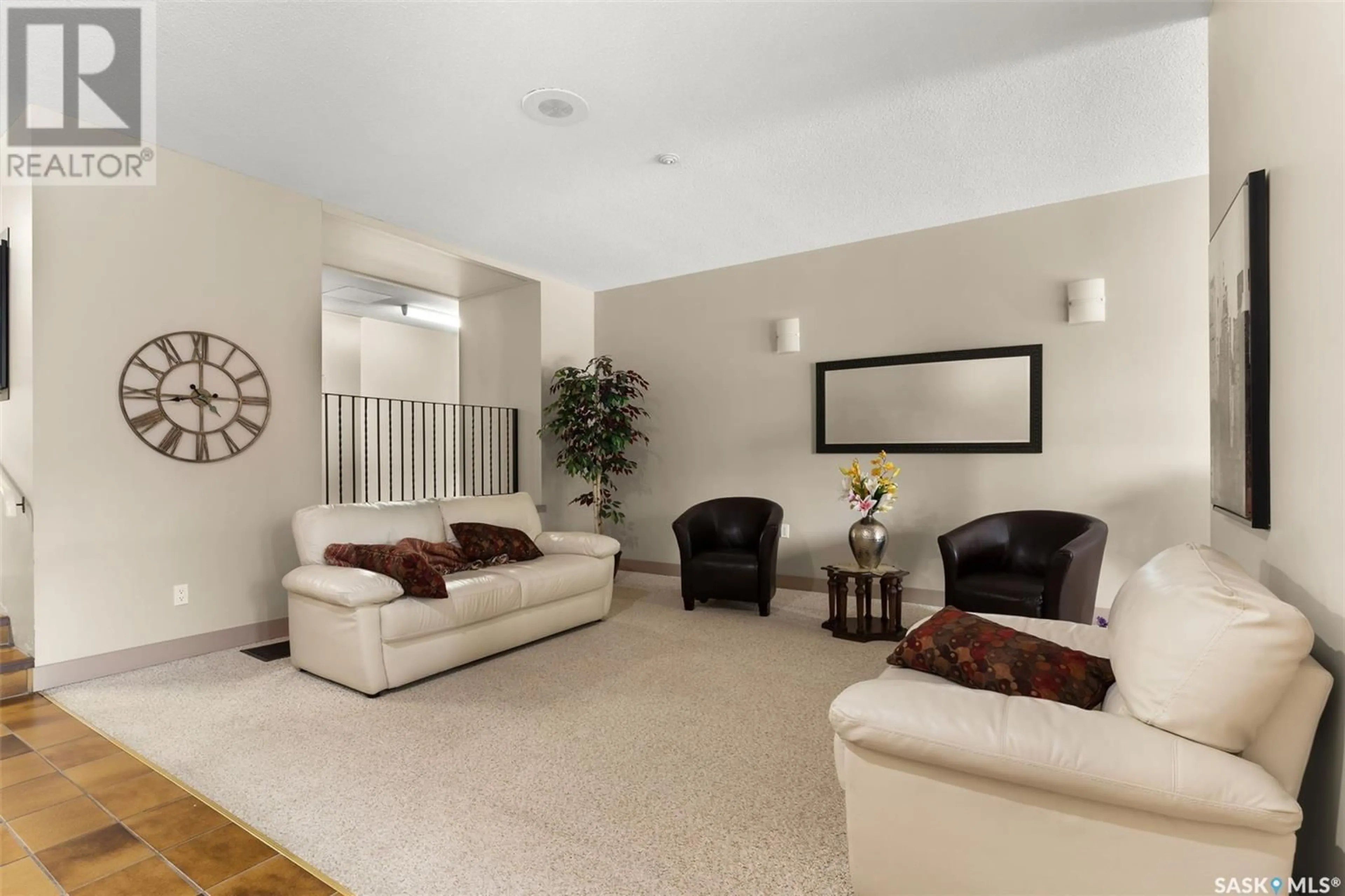 Living room for 407 4555 RAE STREET, Regina Saskatchewan S4S3B2