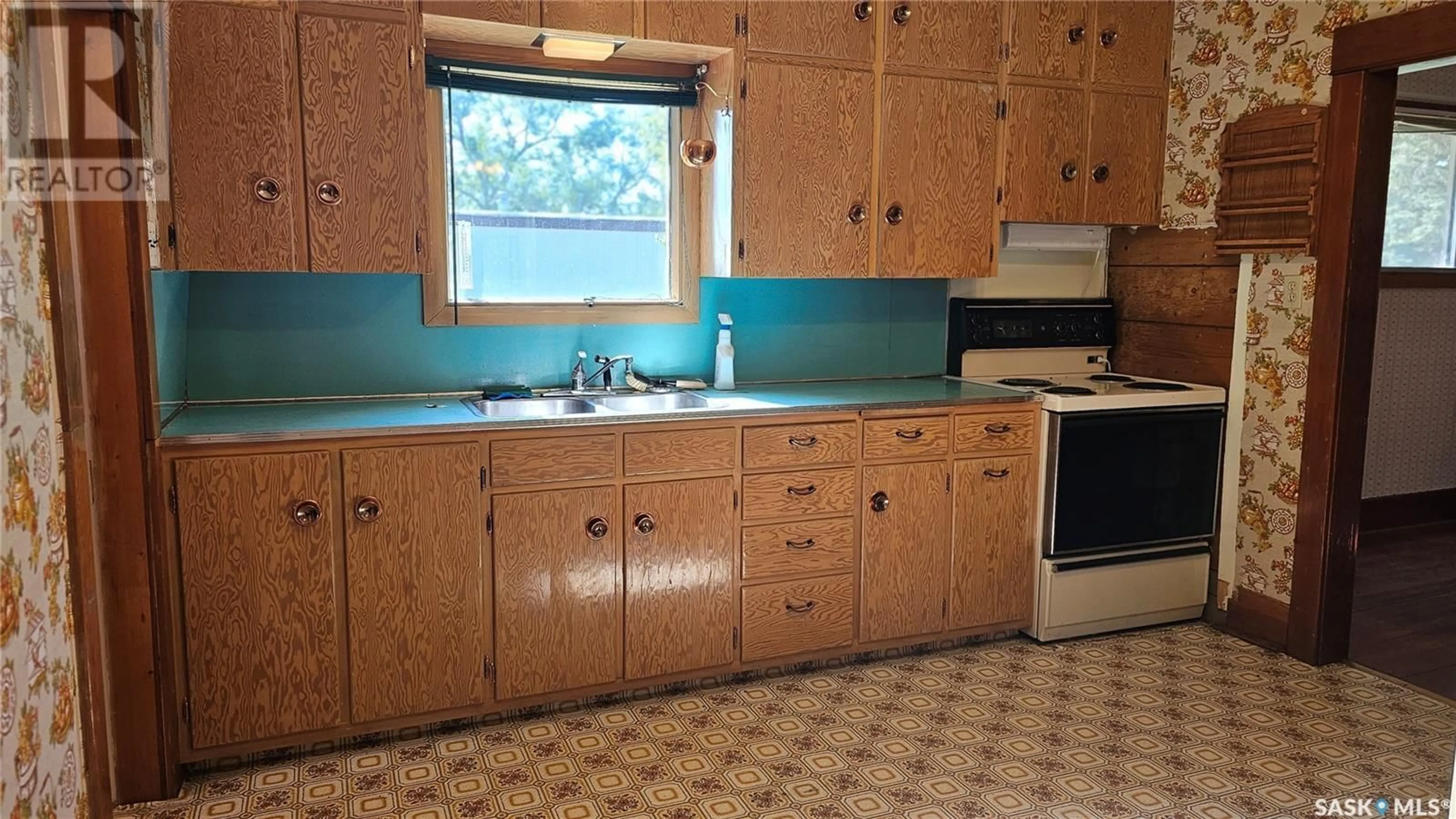 Standard kitchen for 314 Railway AVENUE, Neville Saskatchewan S0N1T0