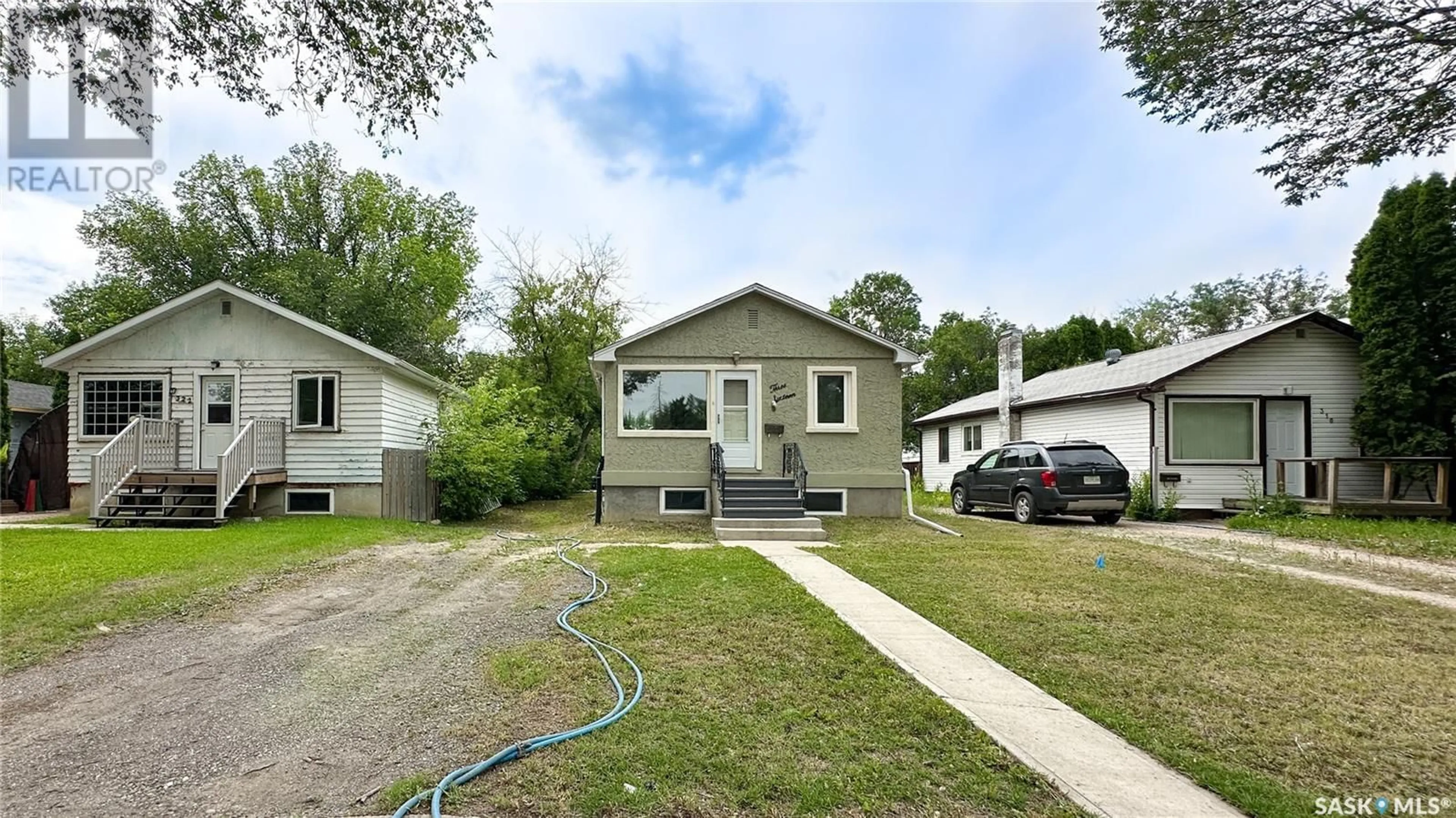 Frontside or backside of a home for 316 ROBINSON STREET, Regina Saskatchewan S4R3R2