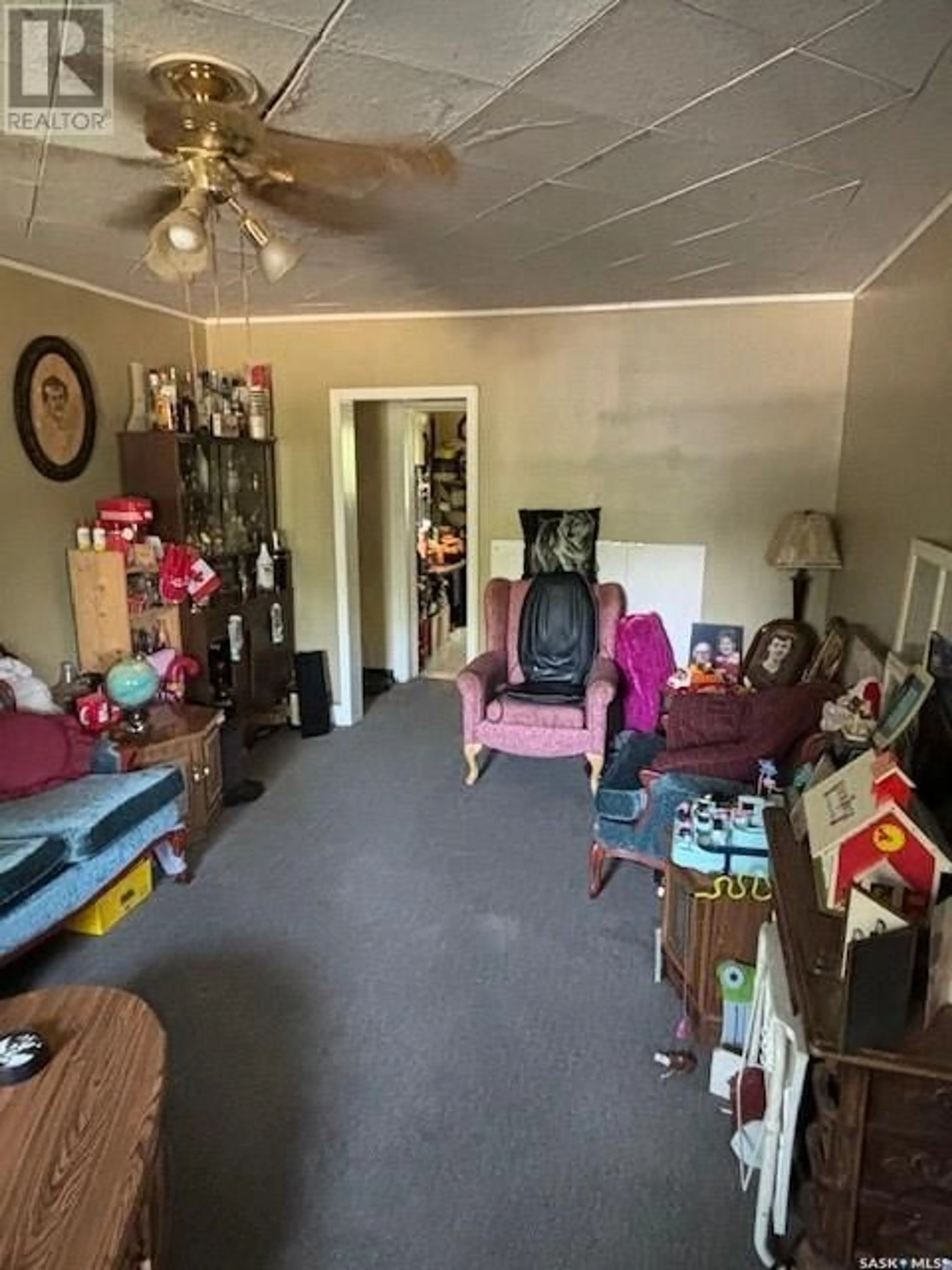 A pic of a room for 323 4th AVENUE E, Canora Saskatchewan S0A0L0