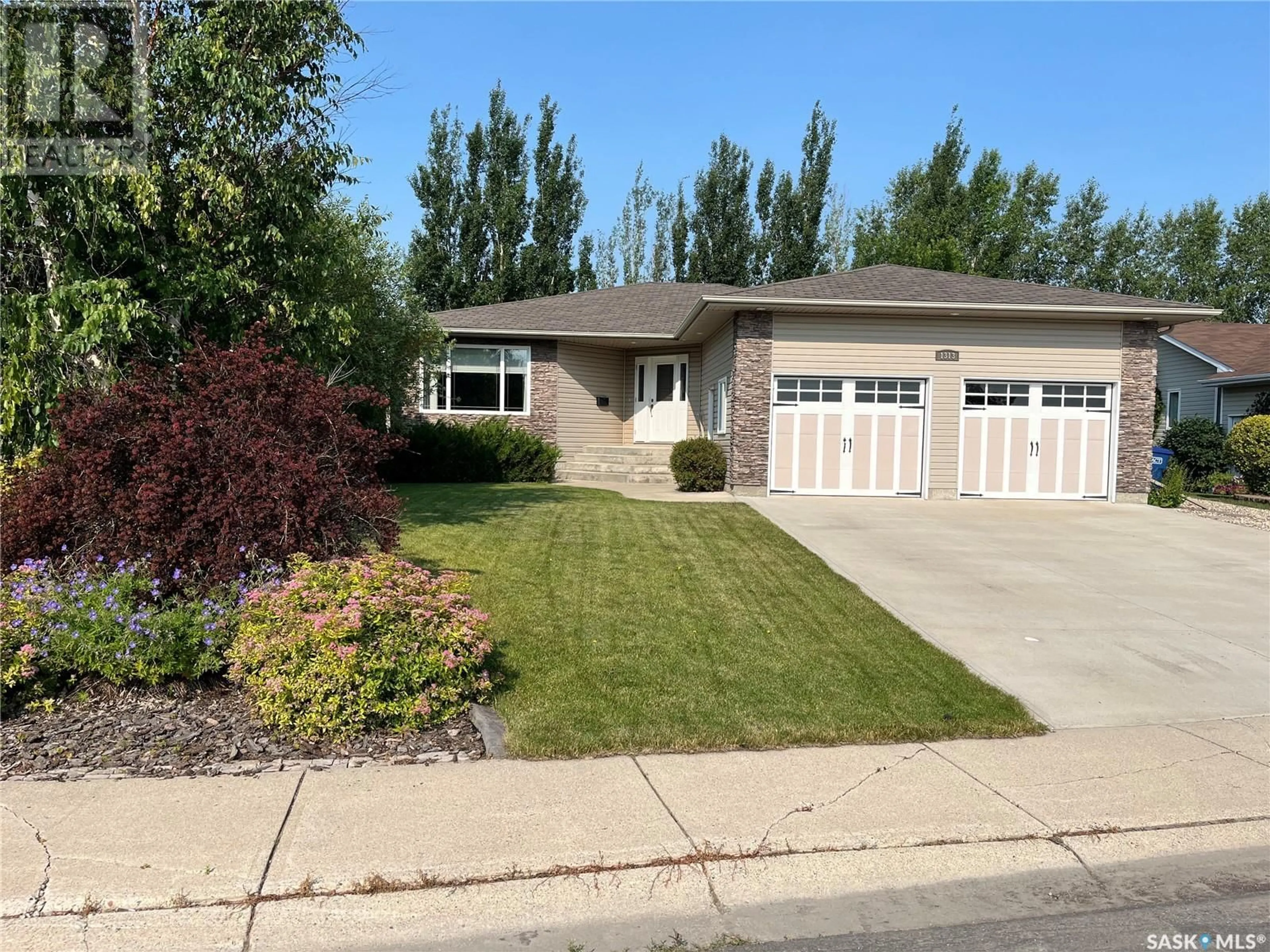 Frontside or backside of a home for 1313 Heidgerken CRESCENT, Humboldt Saskatchewan S0K2A0