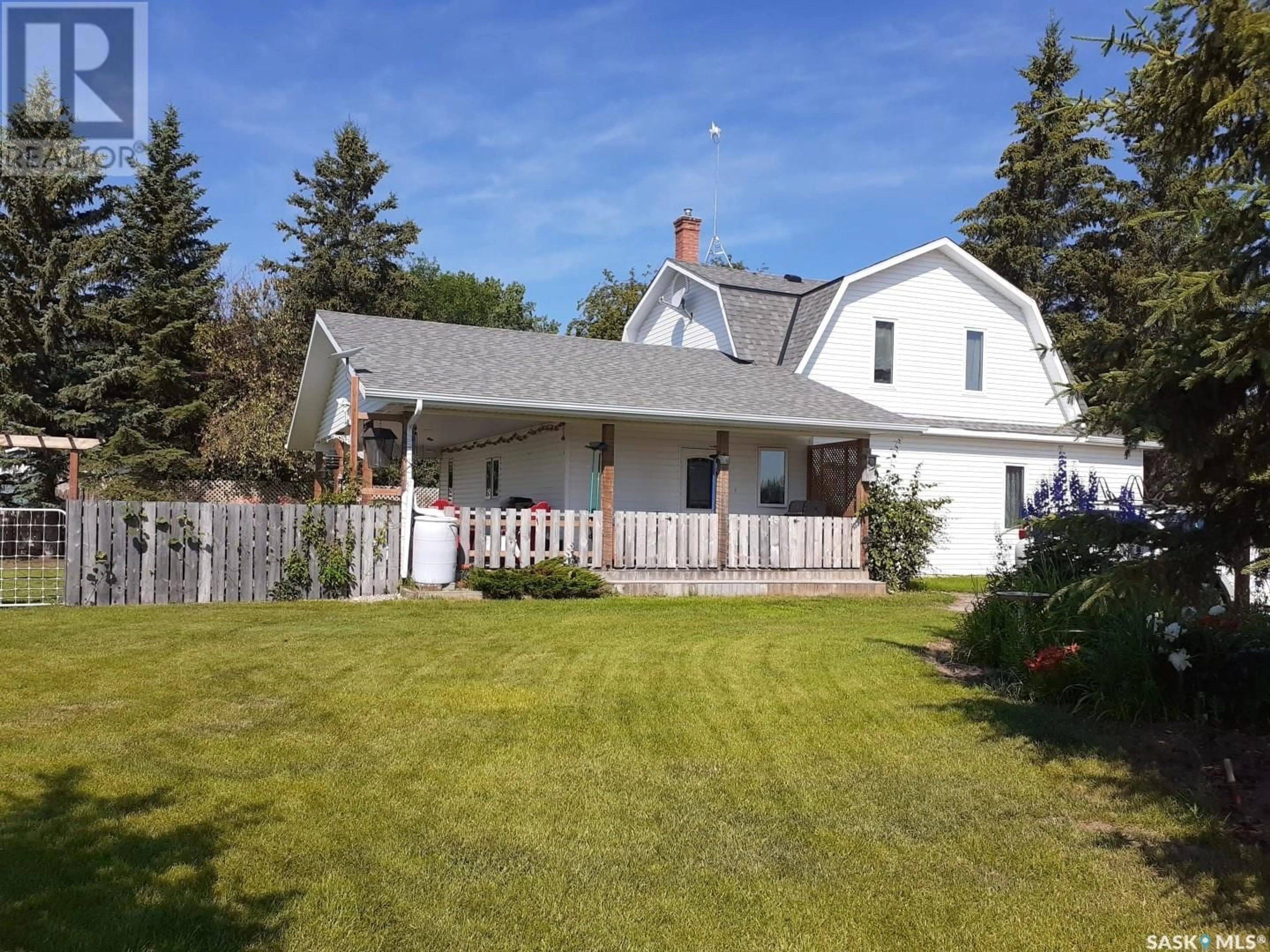 Frontside or backside of a home for 22 Main STREET, Hoey Saskatchewan S0J1E0