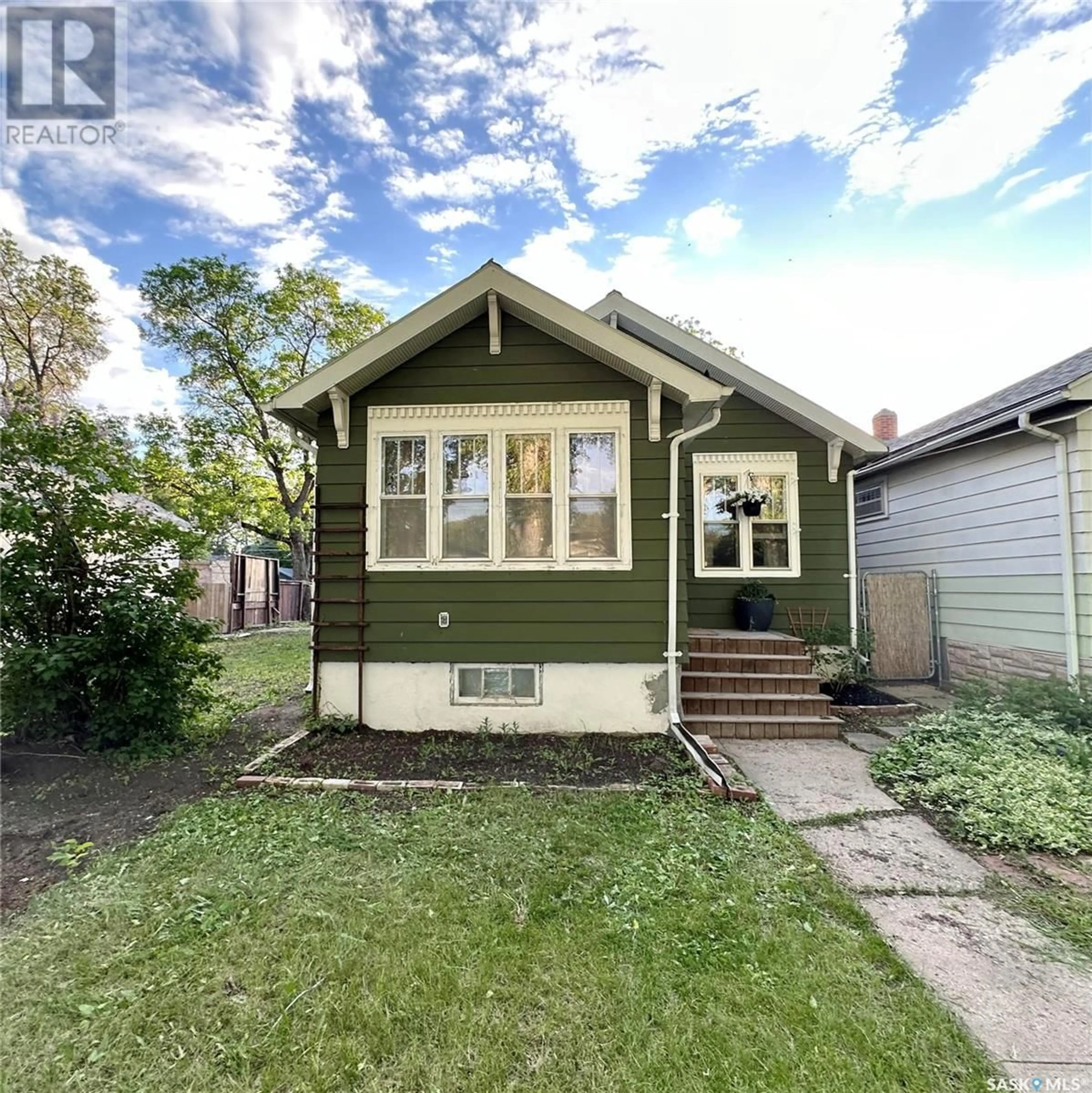 Frontside or backside of a home for 1222 Robinson STREET, Regina Saskatchewan S4T2N2