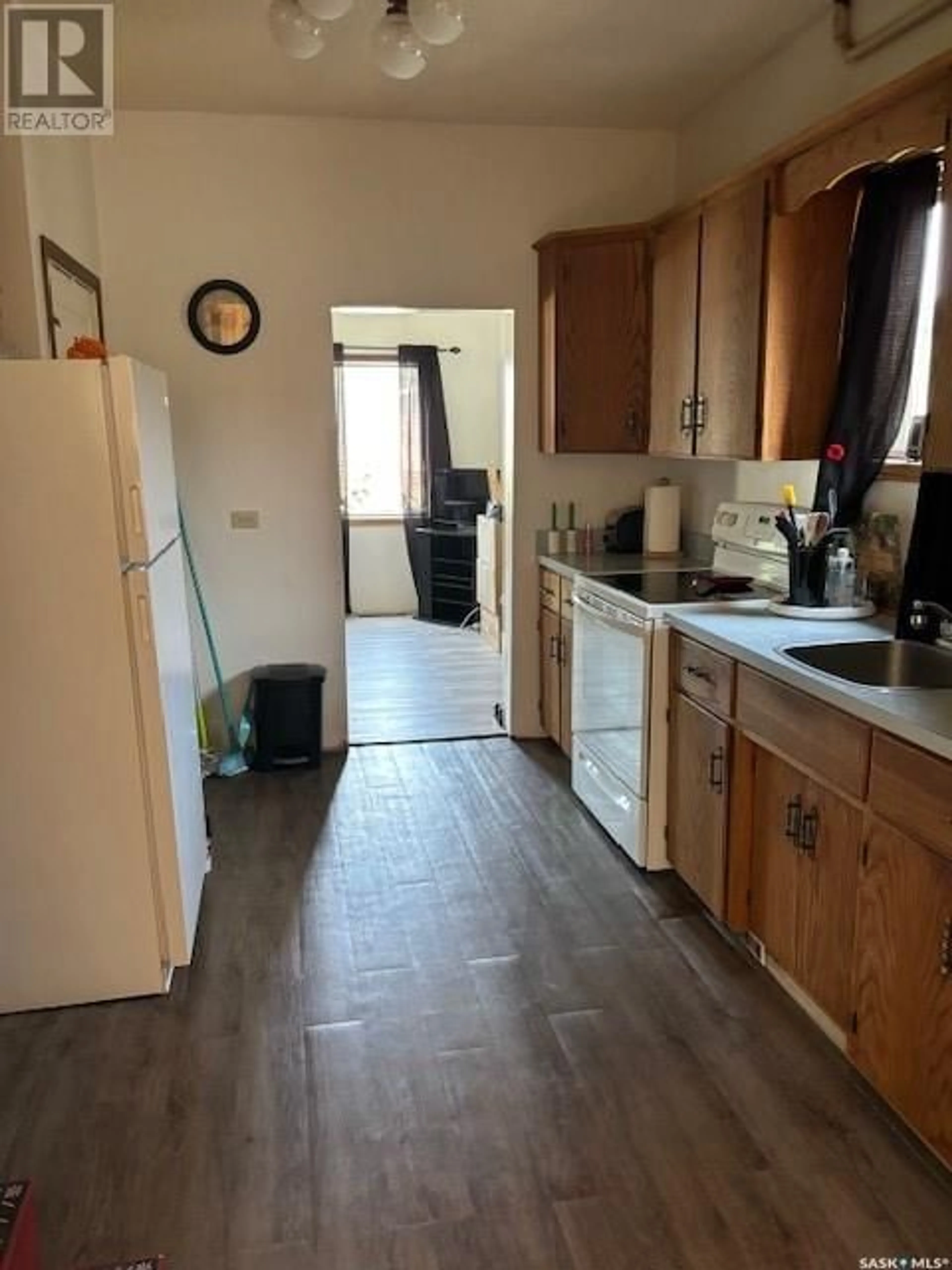 Standard kitchen for 119 Fourth AVENUE E, Canora Saskatchewan S0A0L0