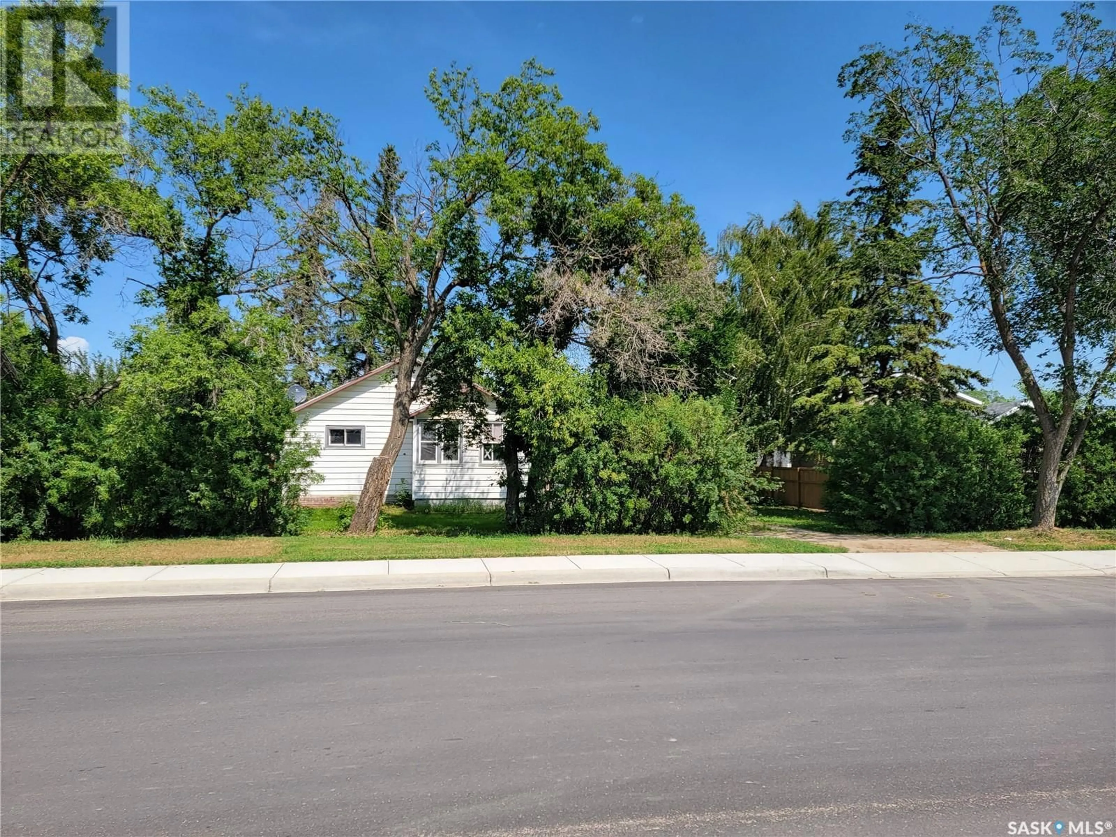 Frontside or backside of a home for 273 1st AVENUE W, Unity Saskatchewan S0K4L0