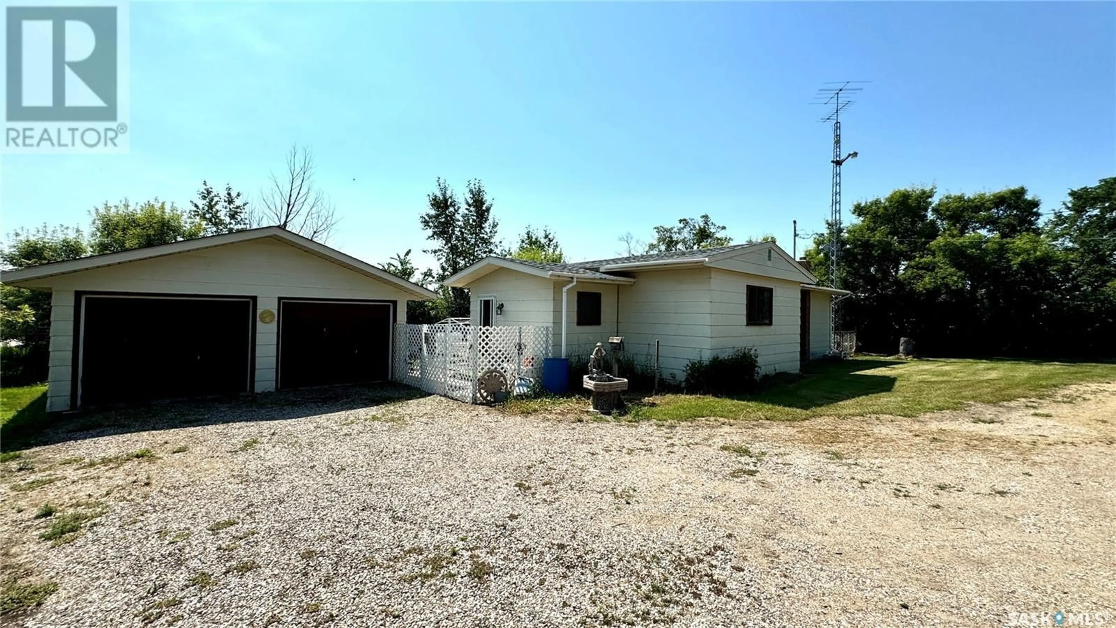 Frontside or backside of a home for 120 3rd STREET, Bladworth Saskatchewan S0G0L0