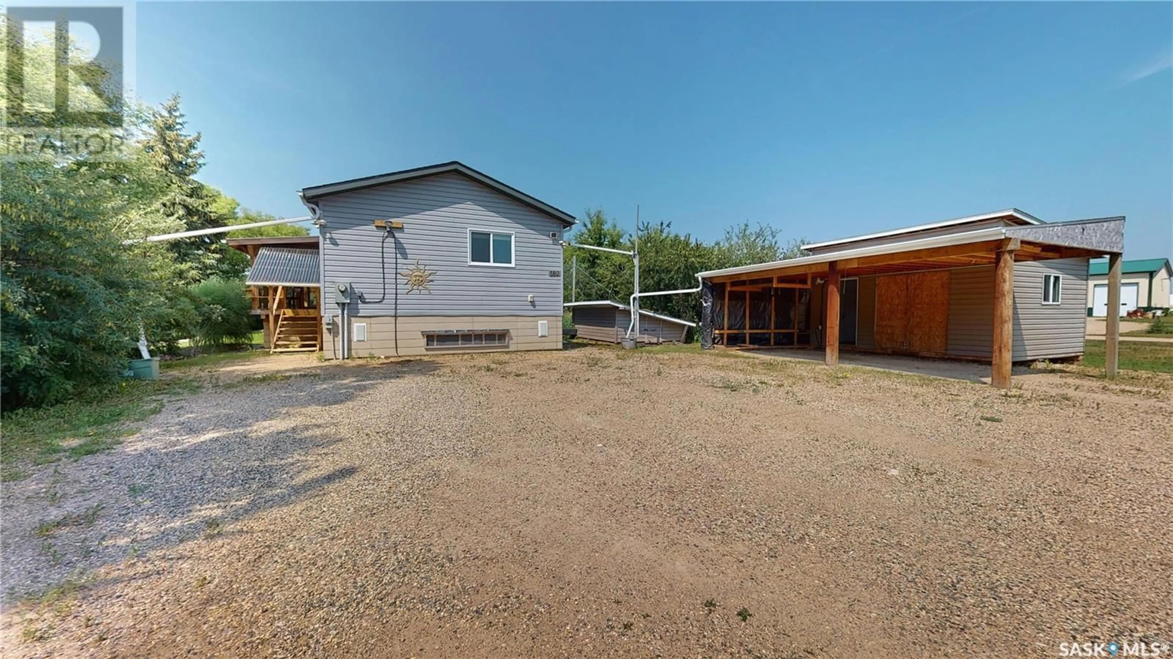 Fenced yard for 180 Stewart STREET, Kisbey Saskatchewan S0C1L0