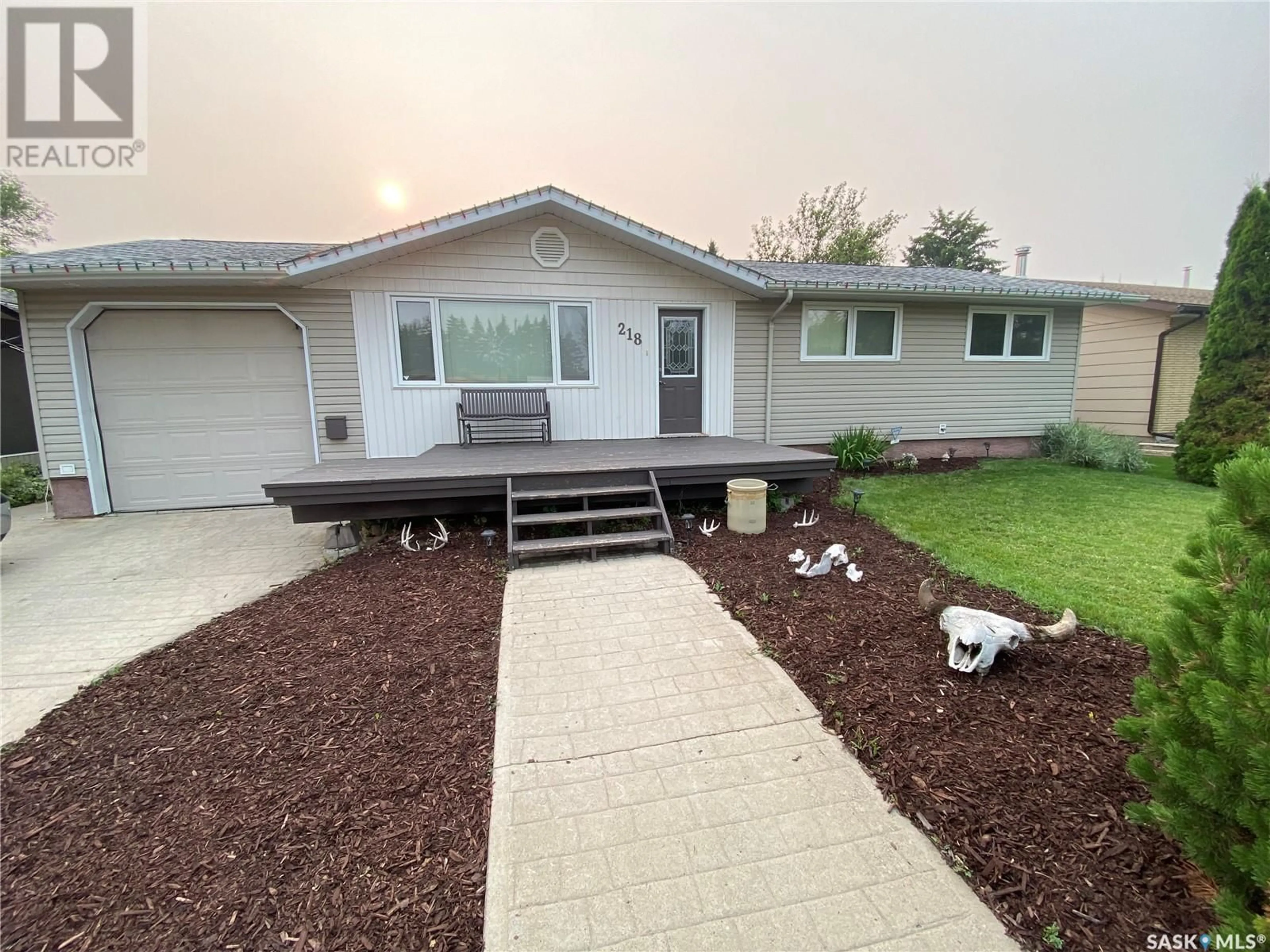 Frontside or backside of a home for 218 Dalebrooke DRIVE, Yorkton Saskatchewan S3N2P1