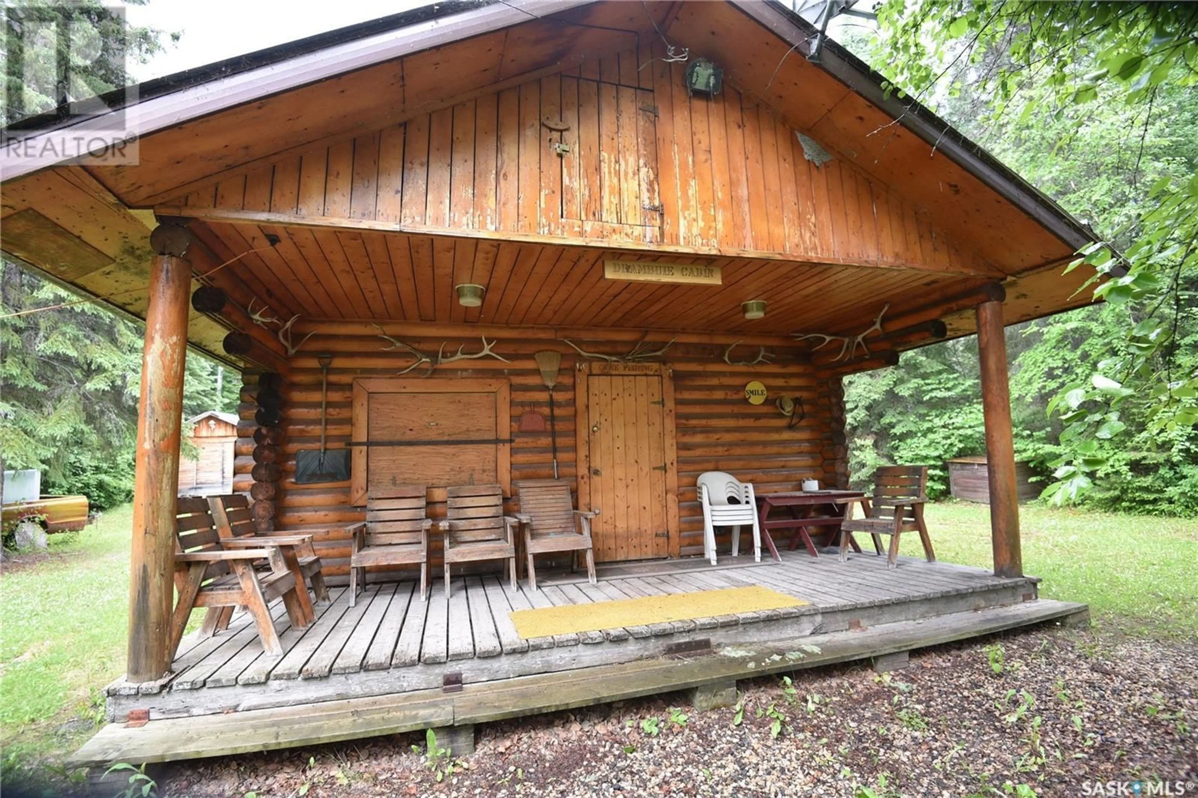 Patio for Northeast Hunting & Fishing Cabin, Moose Range Rm No. 486 Saskatchewan S0E0L0