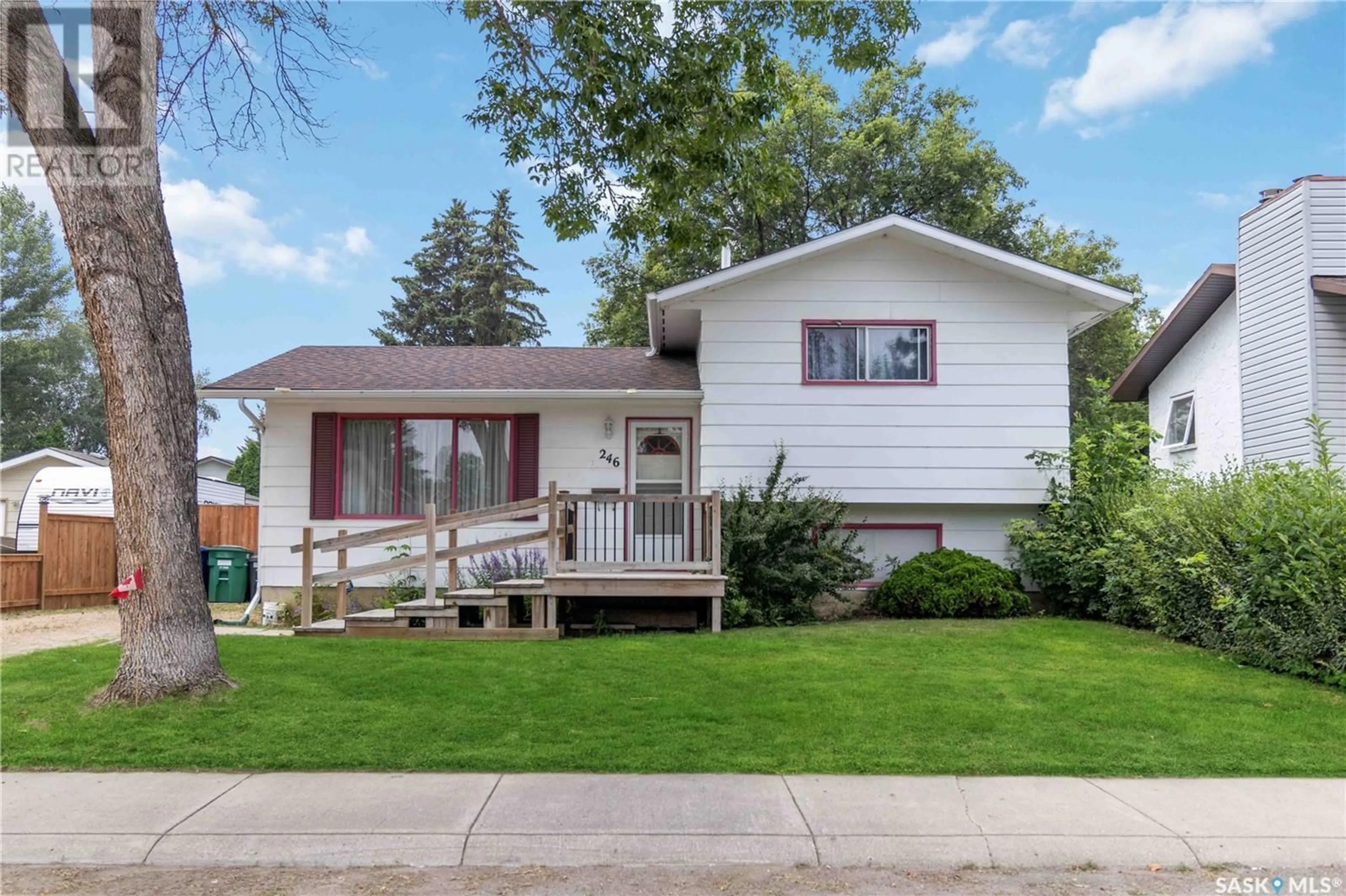 Frontside or backside of a home for 246 Priel CRESCENT, Saskatoon Saskatchewan S7M4K7