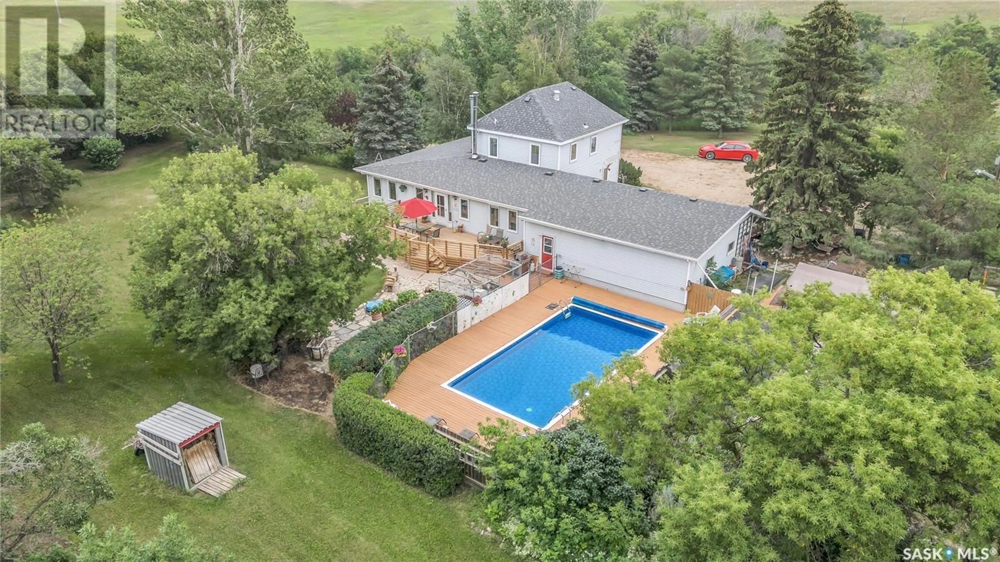 Indoor or outdoor pool for John & Marie Acreage, Blucher Rm No. 343 Saskatchewan S7K1P3