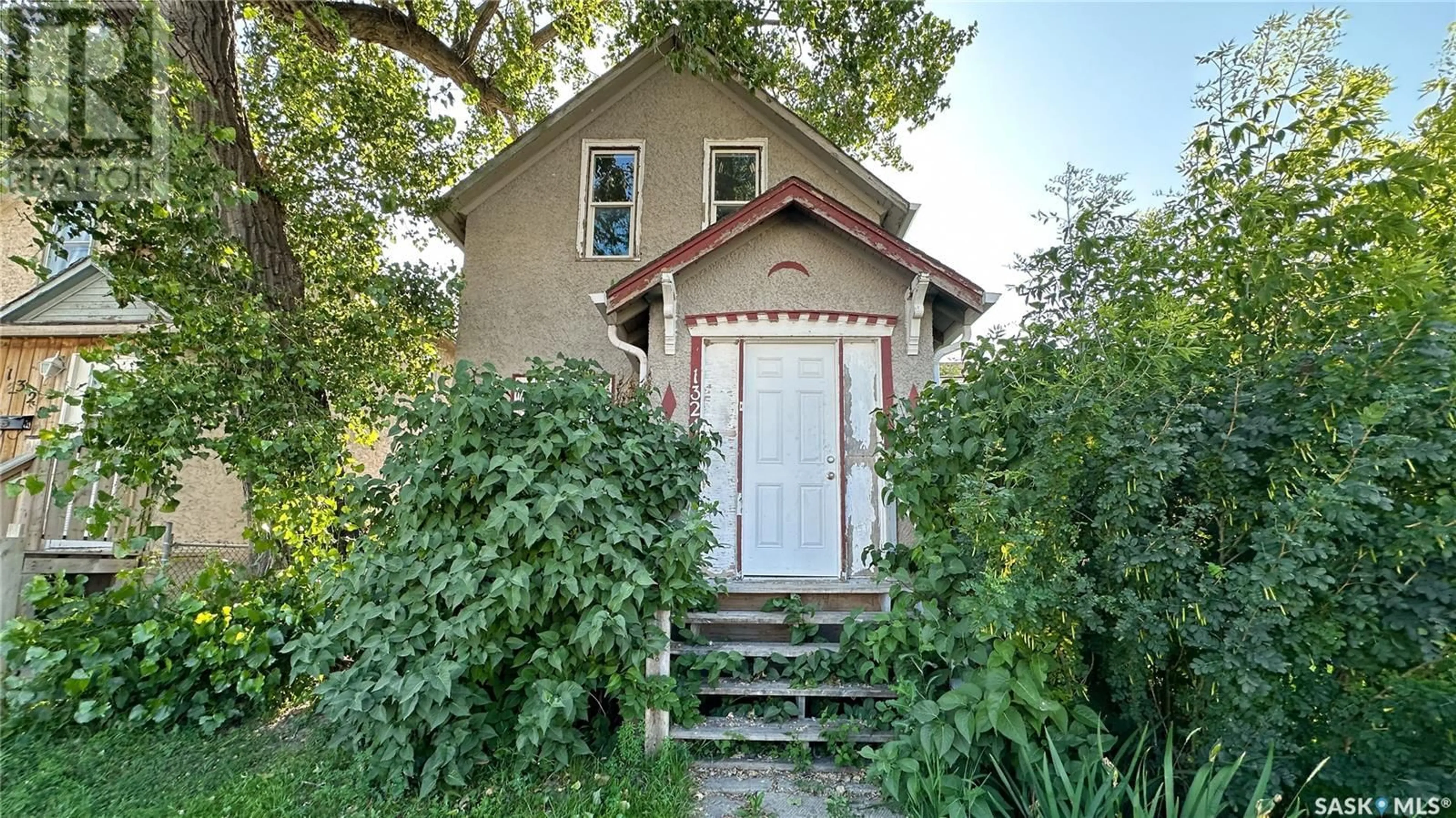 Cottage for 1324 ANGUS STREET, Regina Saskatchewan S4T1Y8