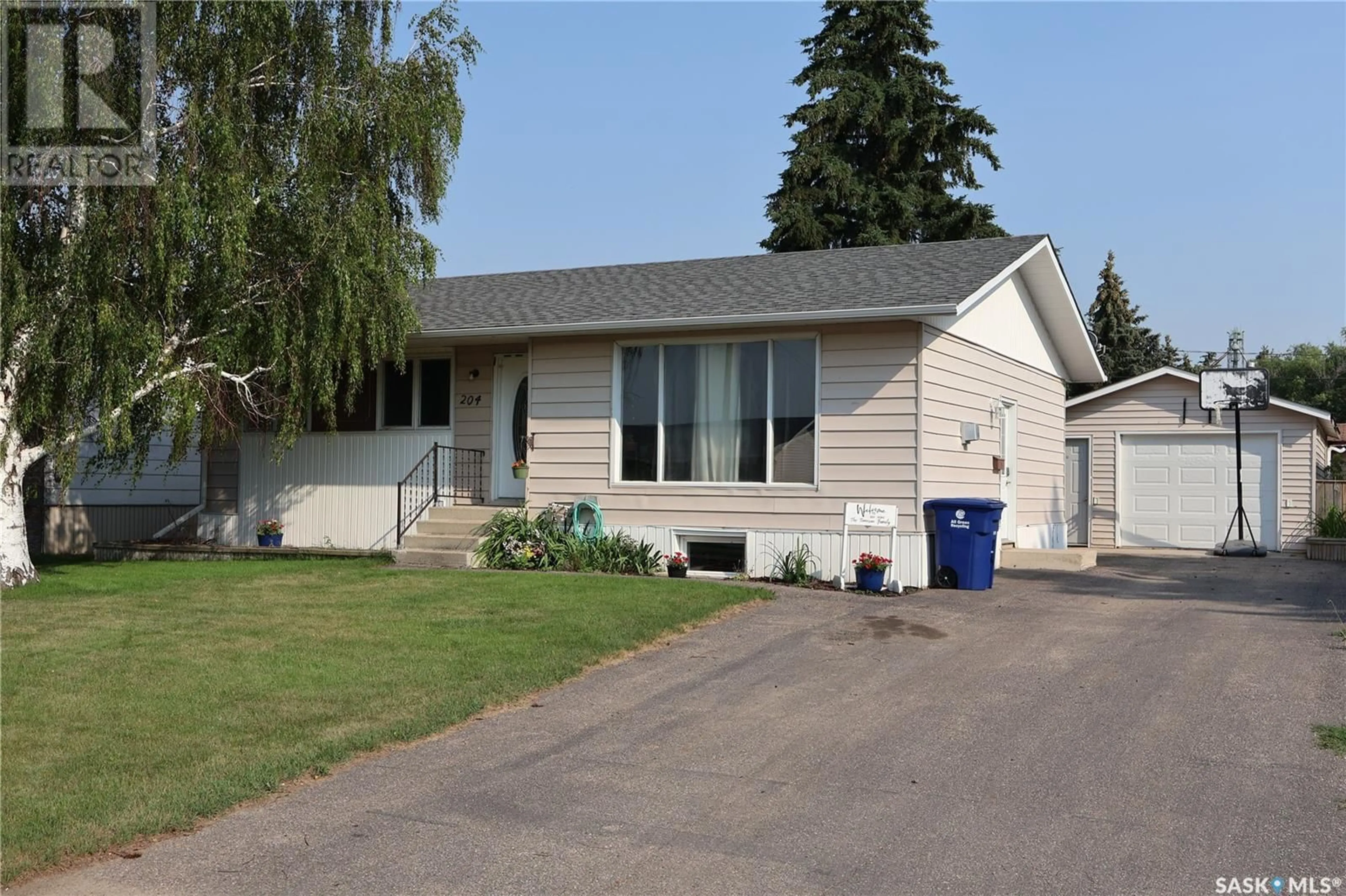 Frontside or backside of a home for 204 2nd AVENUE, Vanscoy Saskatchewan S0L3J0