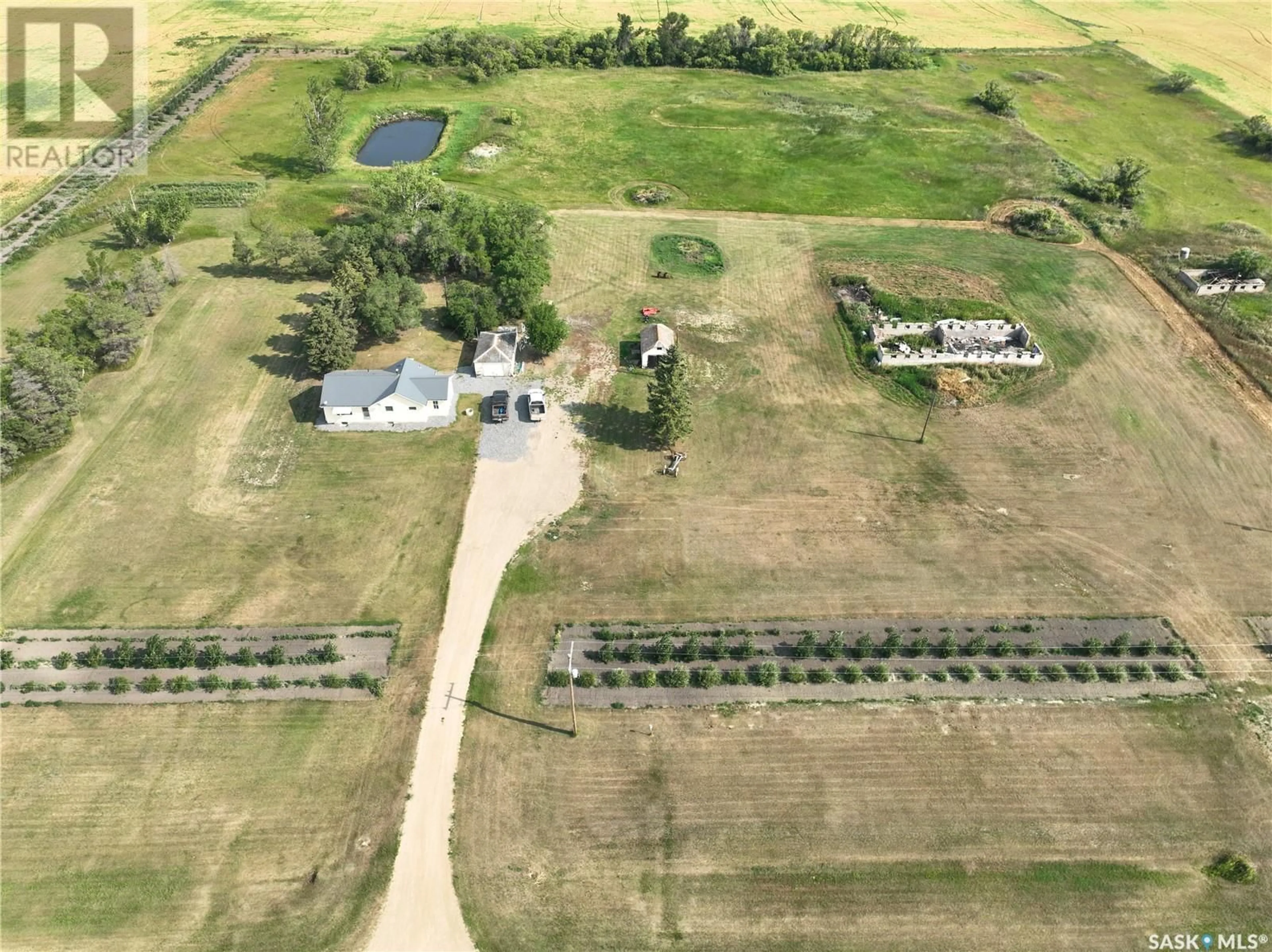 Outside view for Thiedig Acreage, Weyburn Rm No. 67 Saskatchewan S4H3N8