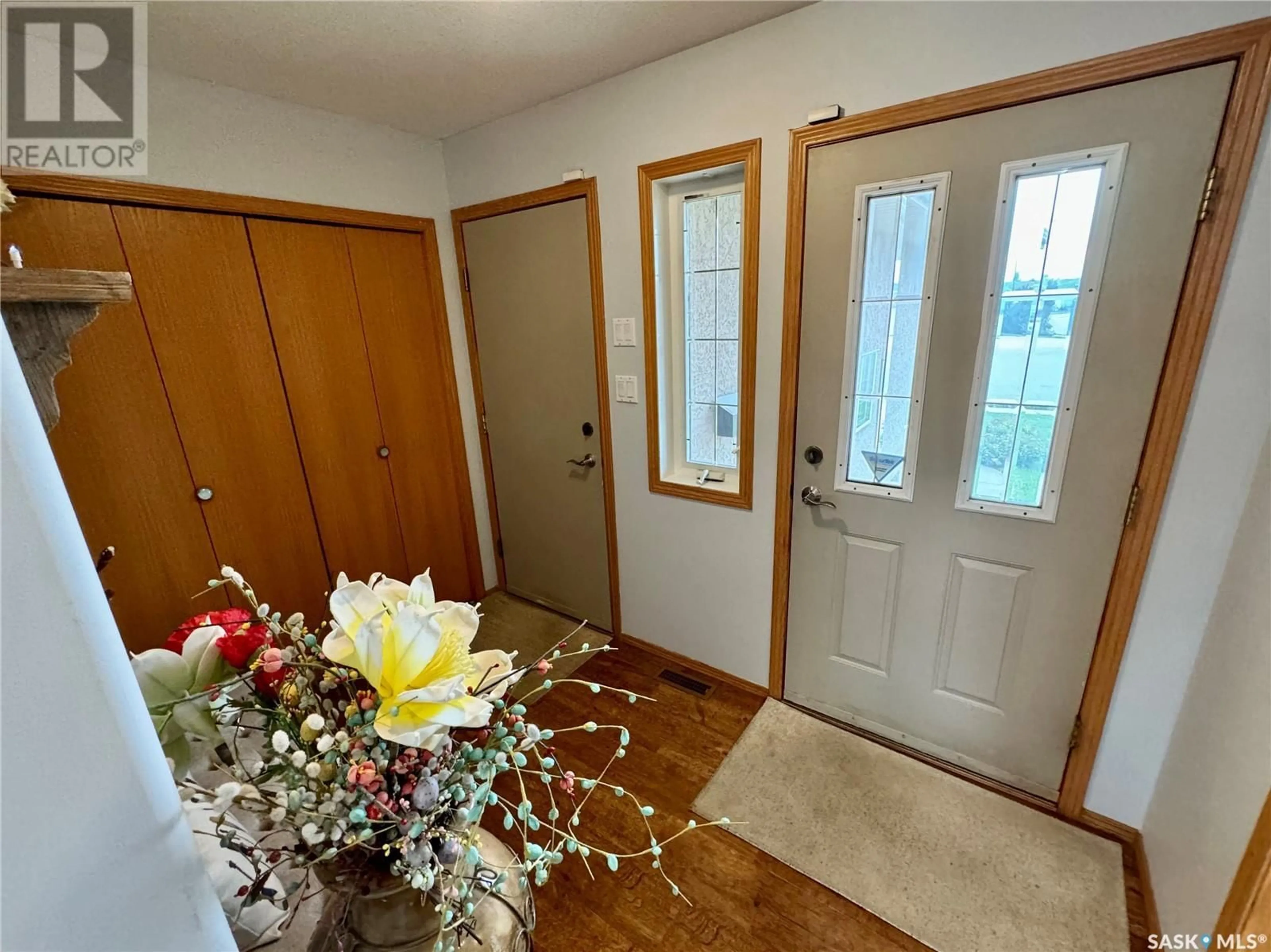 Indoor entryway for 30 Wilson CRESCENT, Yorkton Saskatchewan S3N2Z9