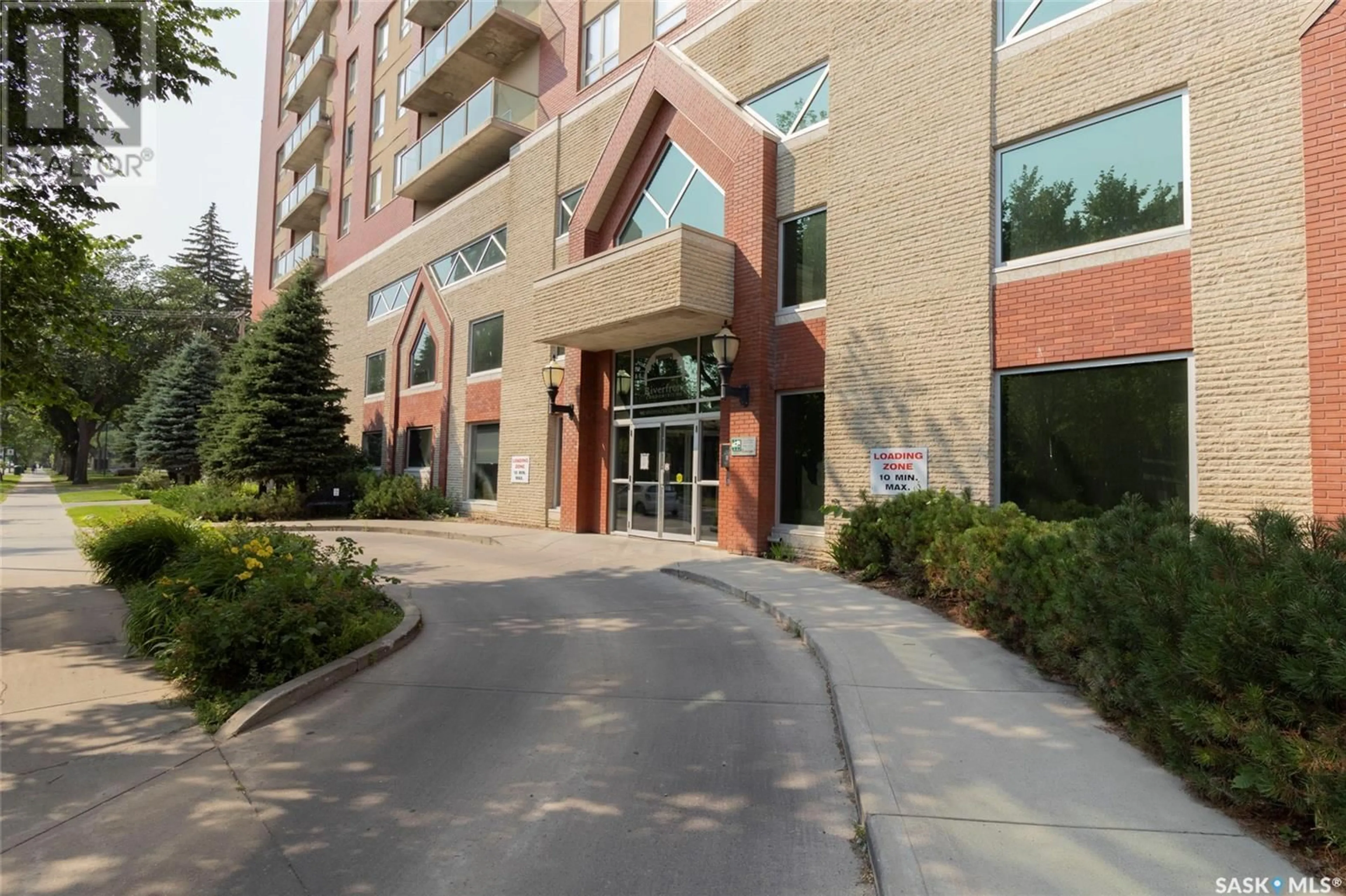 A pic from exterior of the house or condo for 408 902 Spadina CRESCENT E, Saskatoon Saskatchewan S7K0G8