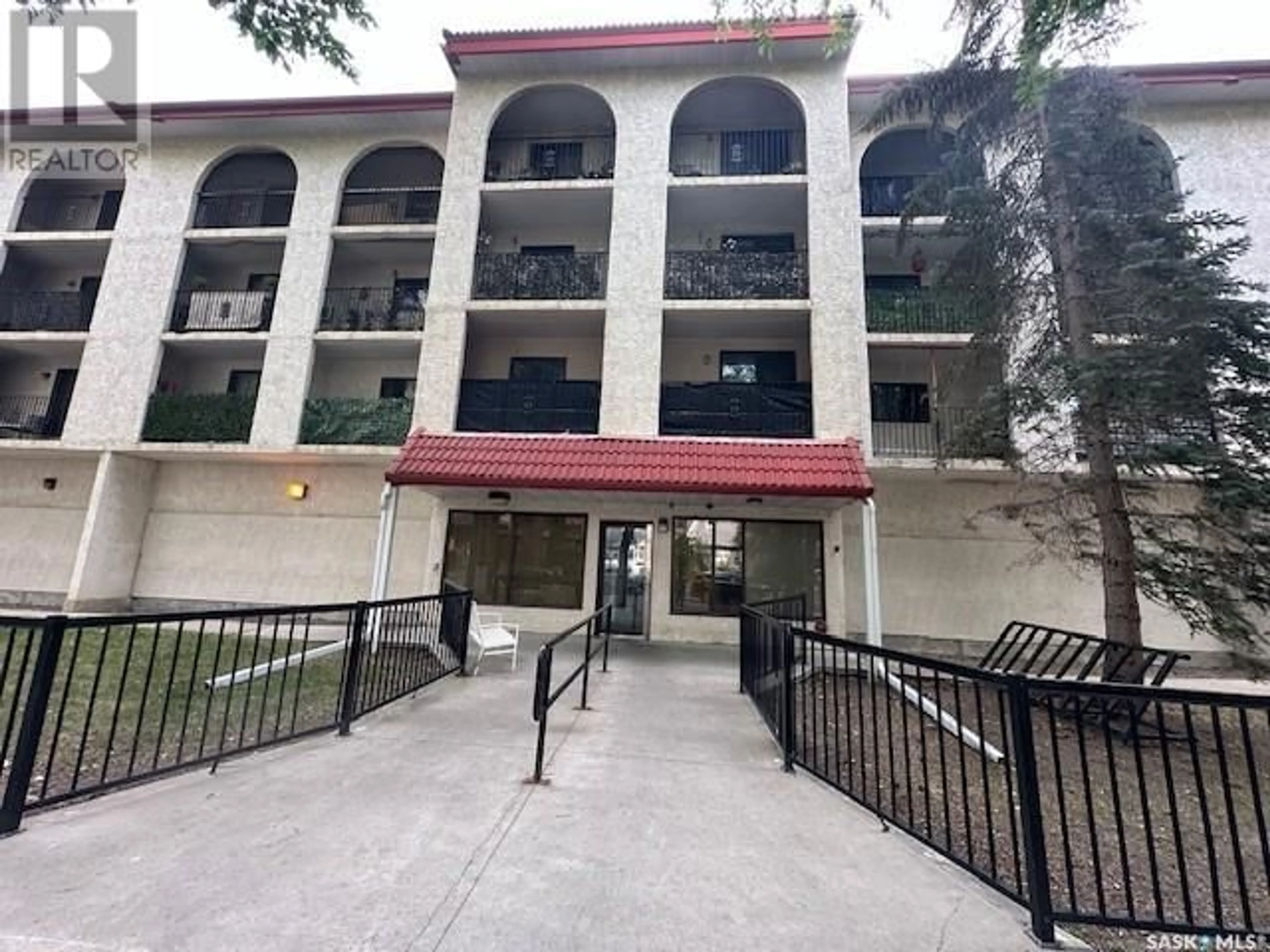 A pic from exterior of the house or condo for 212 2125 Osler STREET, Regina Saskatchewan S4P4G9