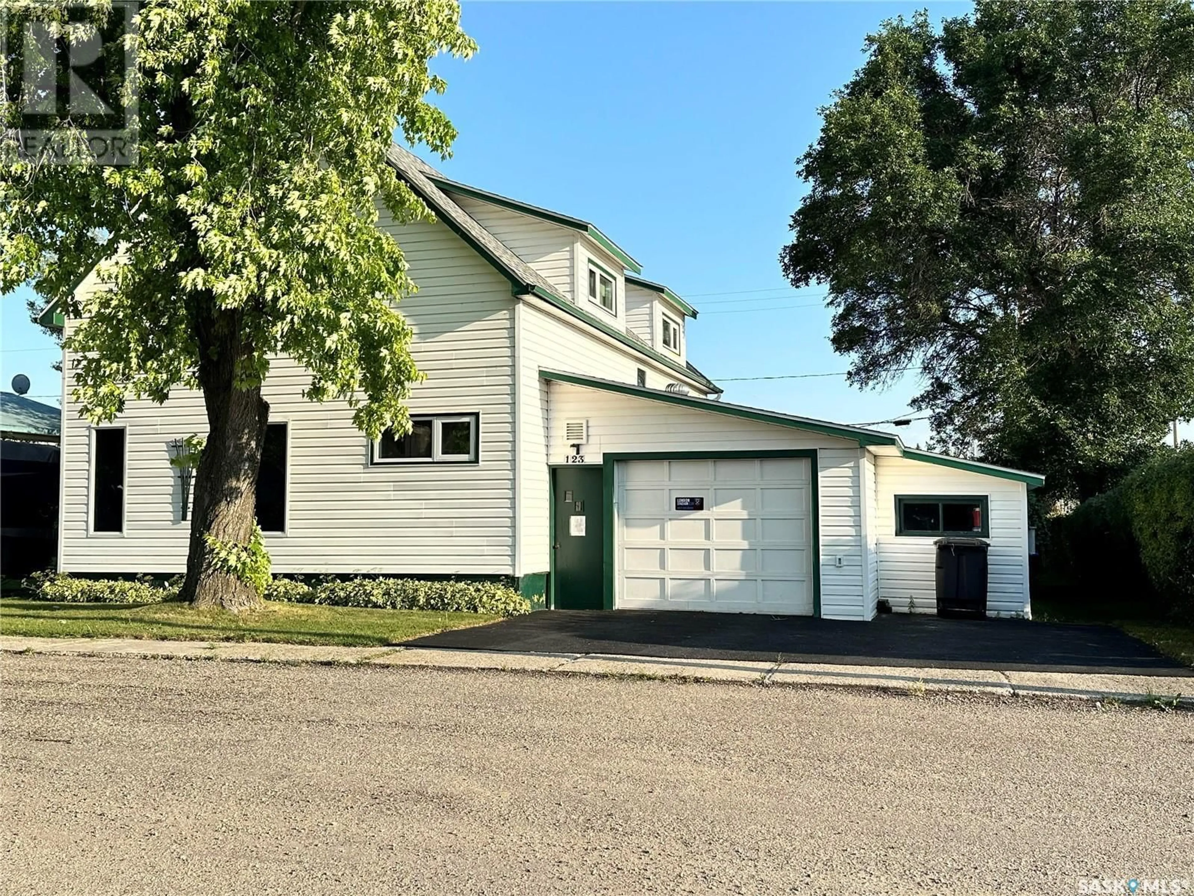 A pic from exterior of the house or condo for 123 Howard STREET, Drake Saskatchewan S0K1H0