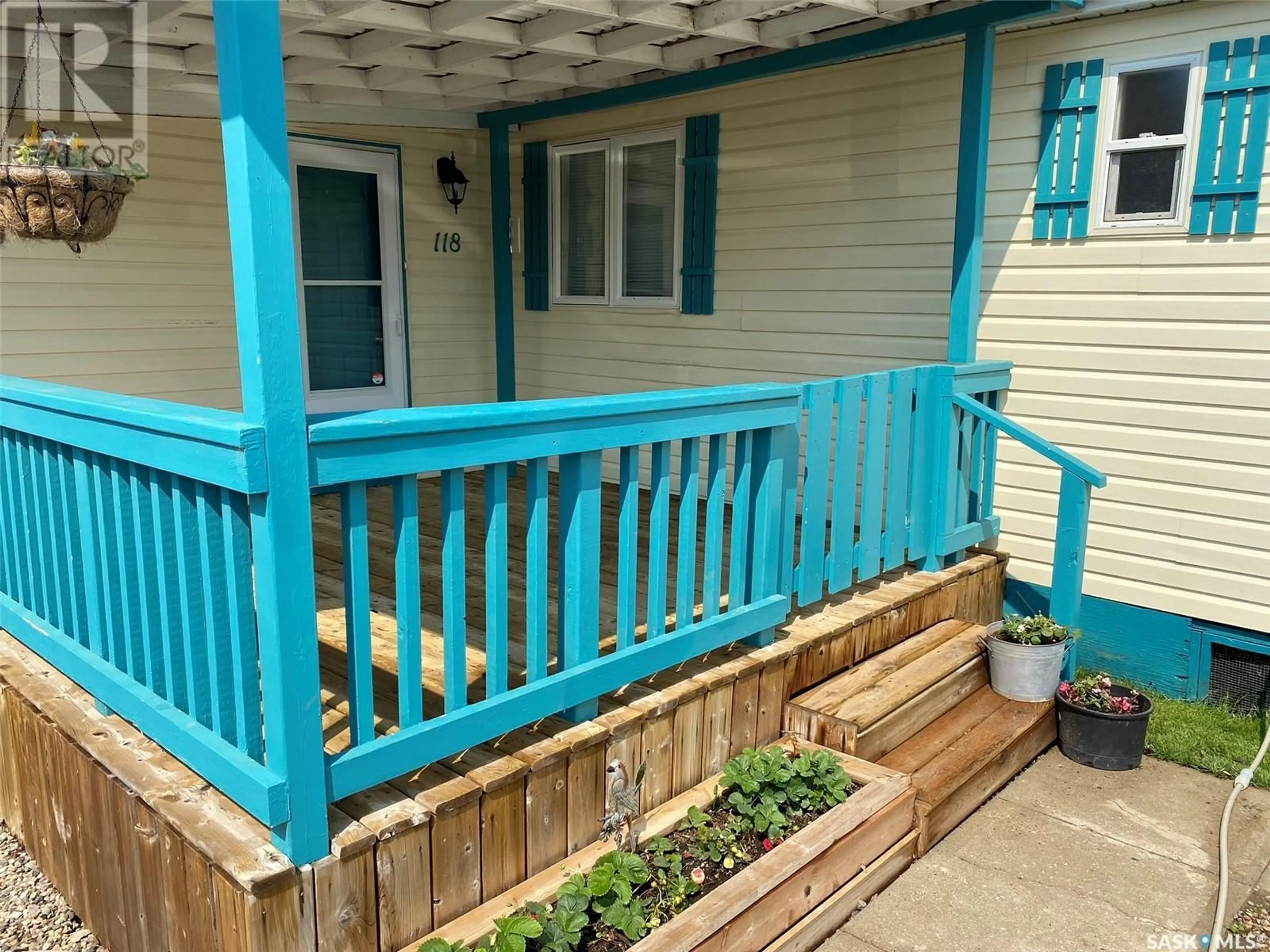 Patio for 118 Spruce STREET, Caronport Saskatchewan S0H0S0