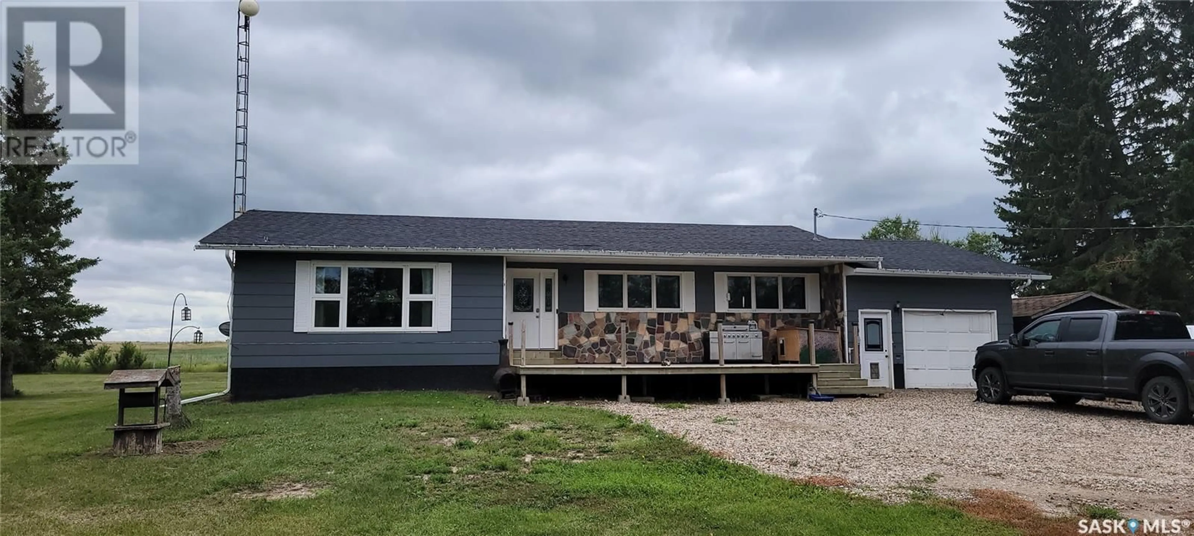 Outside view for Schneider Acreage, Eye Hill Rm No. 382 Saskatchewan S0L2C0